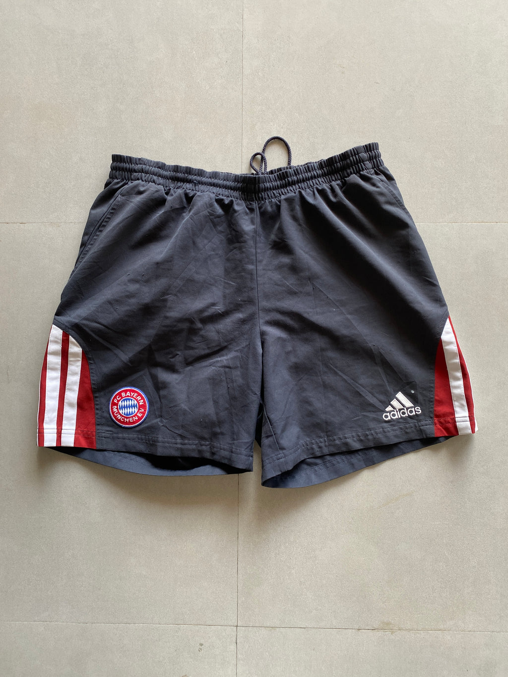 2004 BAYERN MUNICH SHORTS - M
