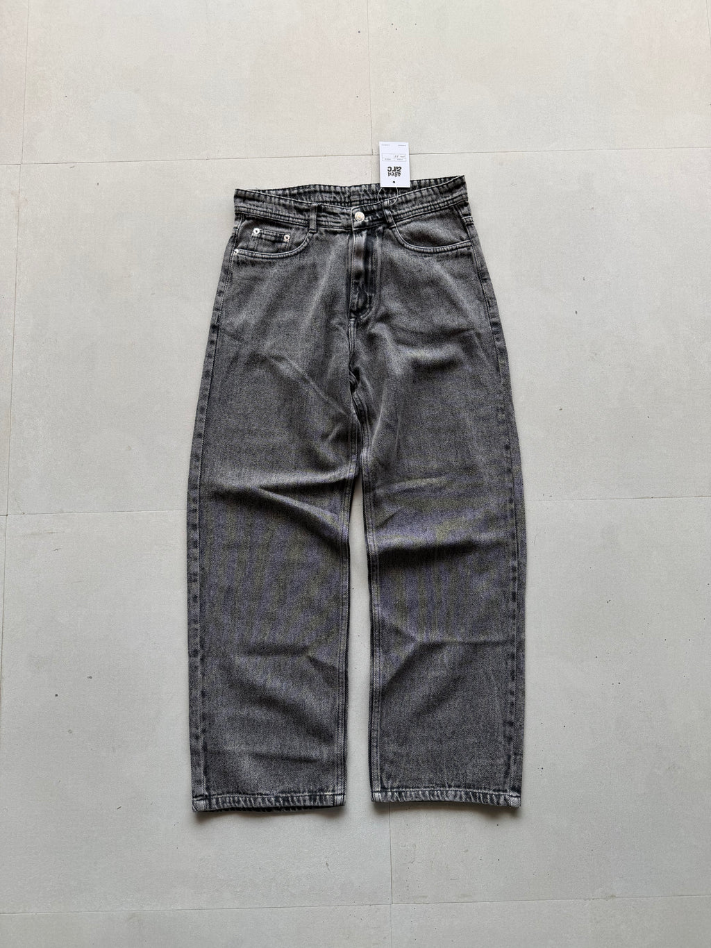 DN33 STRIGHT FIT DENIM - M