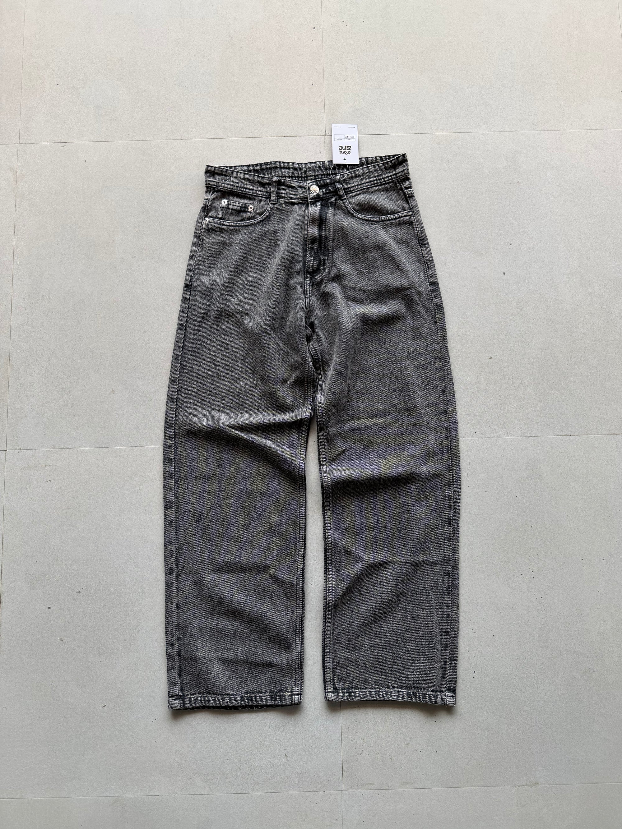DN33 STRIGHT FIT DENIM - M