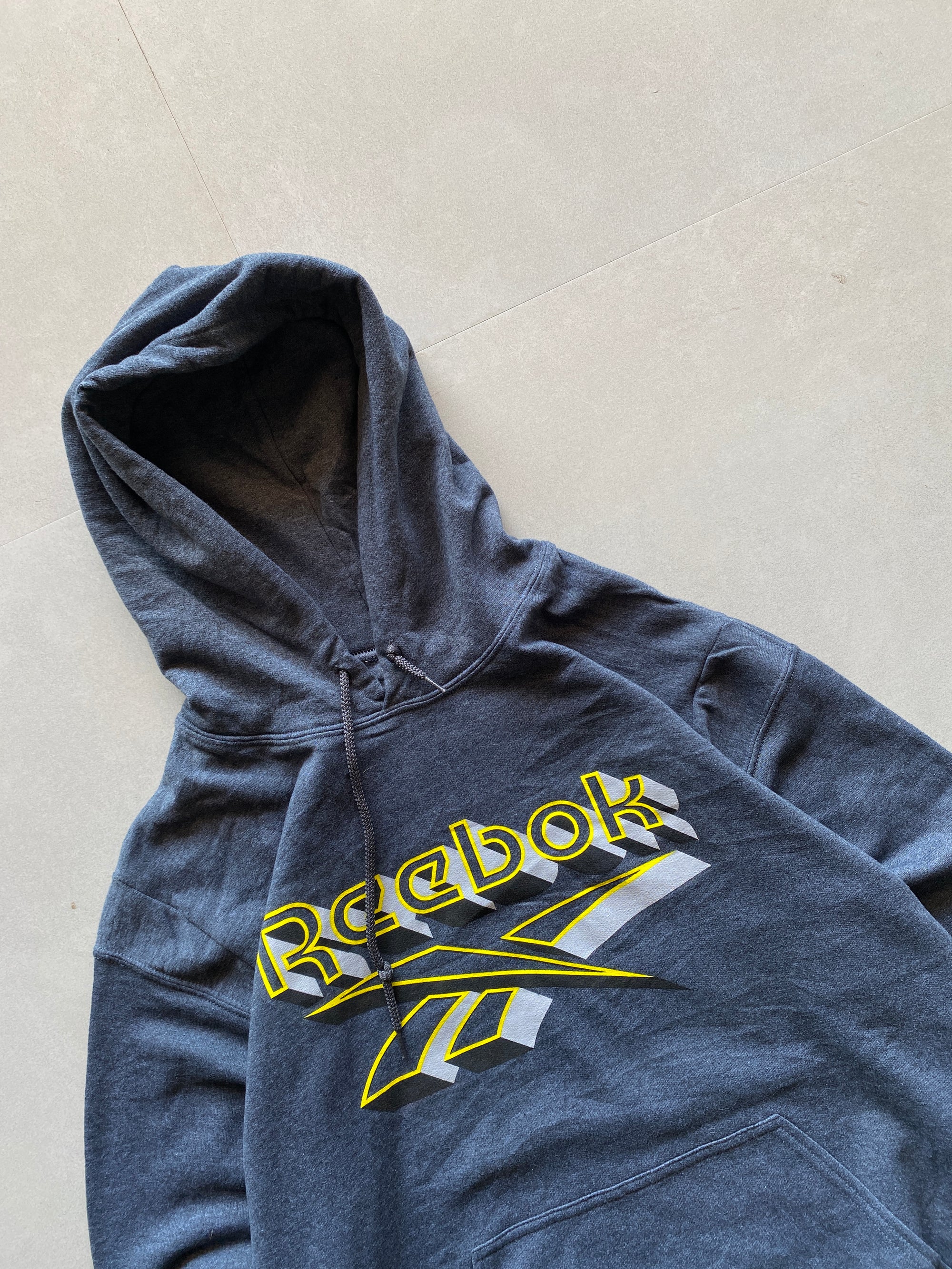 VINTAGE REEBOK BIG LOGO HOODIE - M