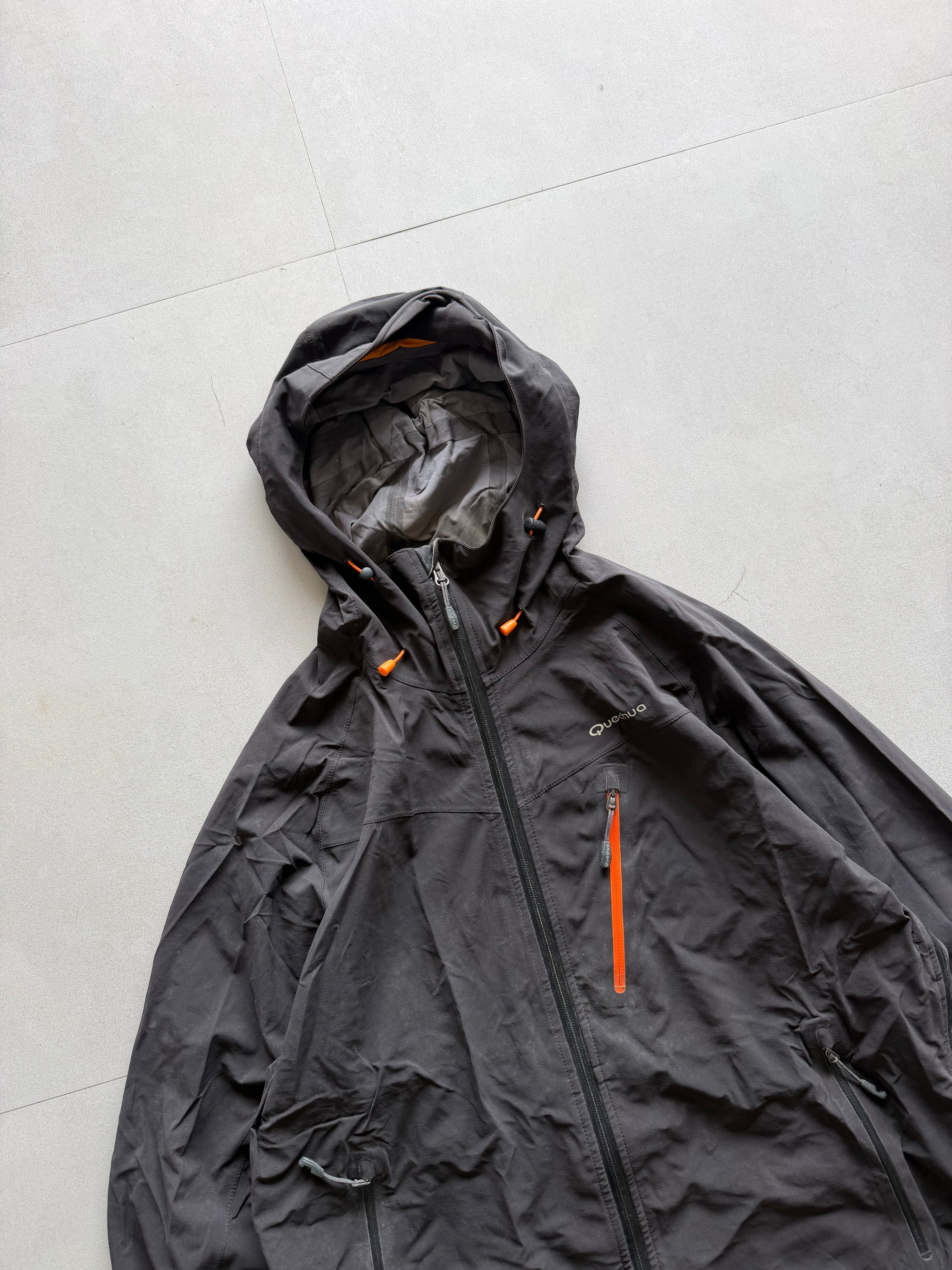 QUECHUA HOODED TACTICAL JACKET - L