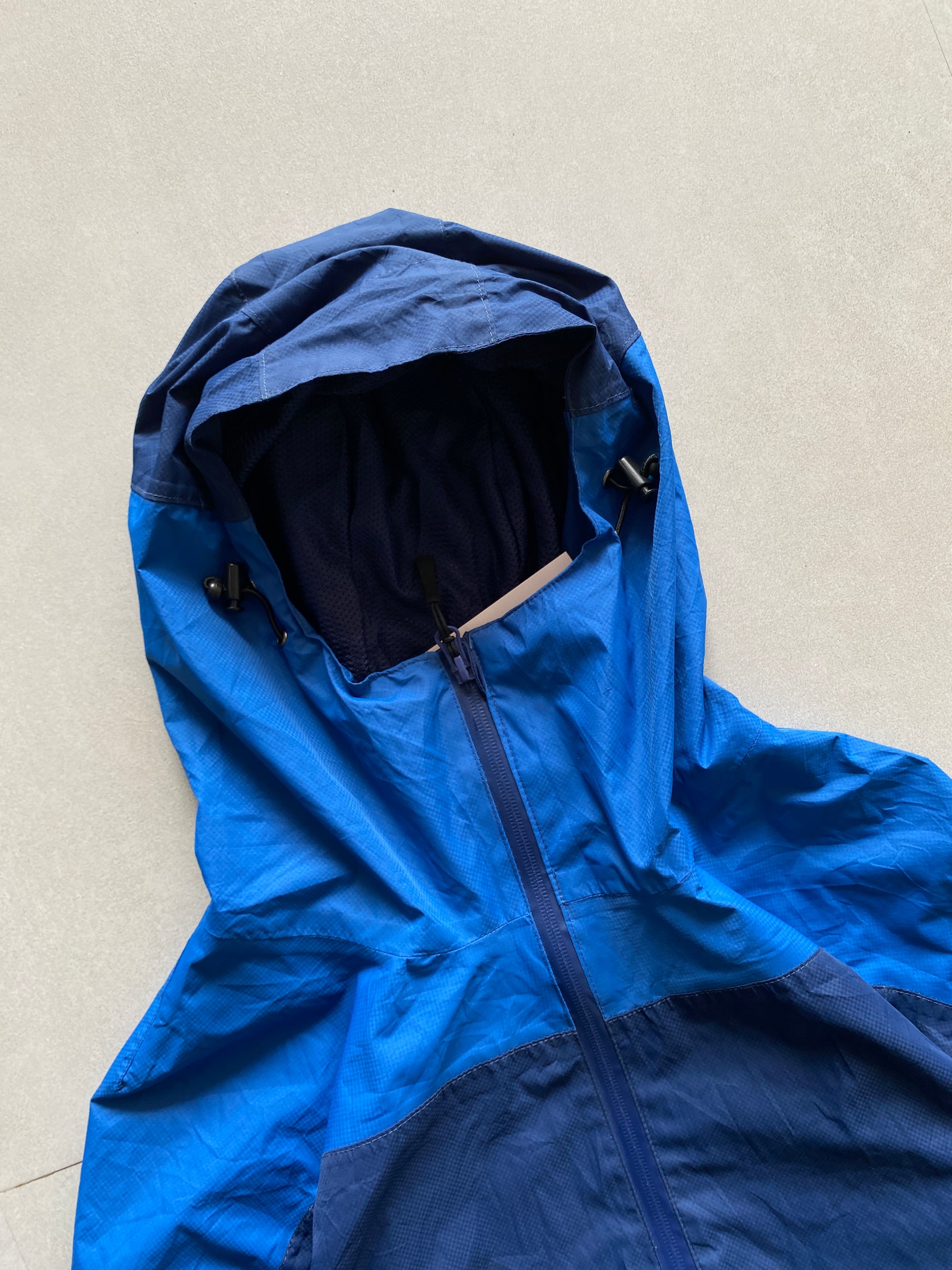 VARDE HOODED TREKKING JACKET - M