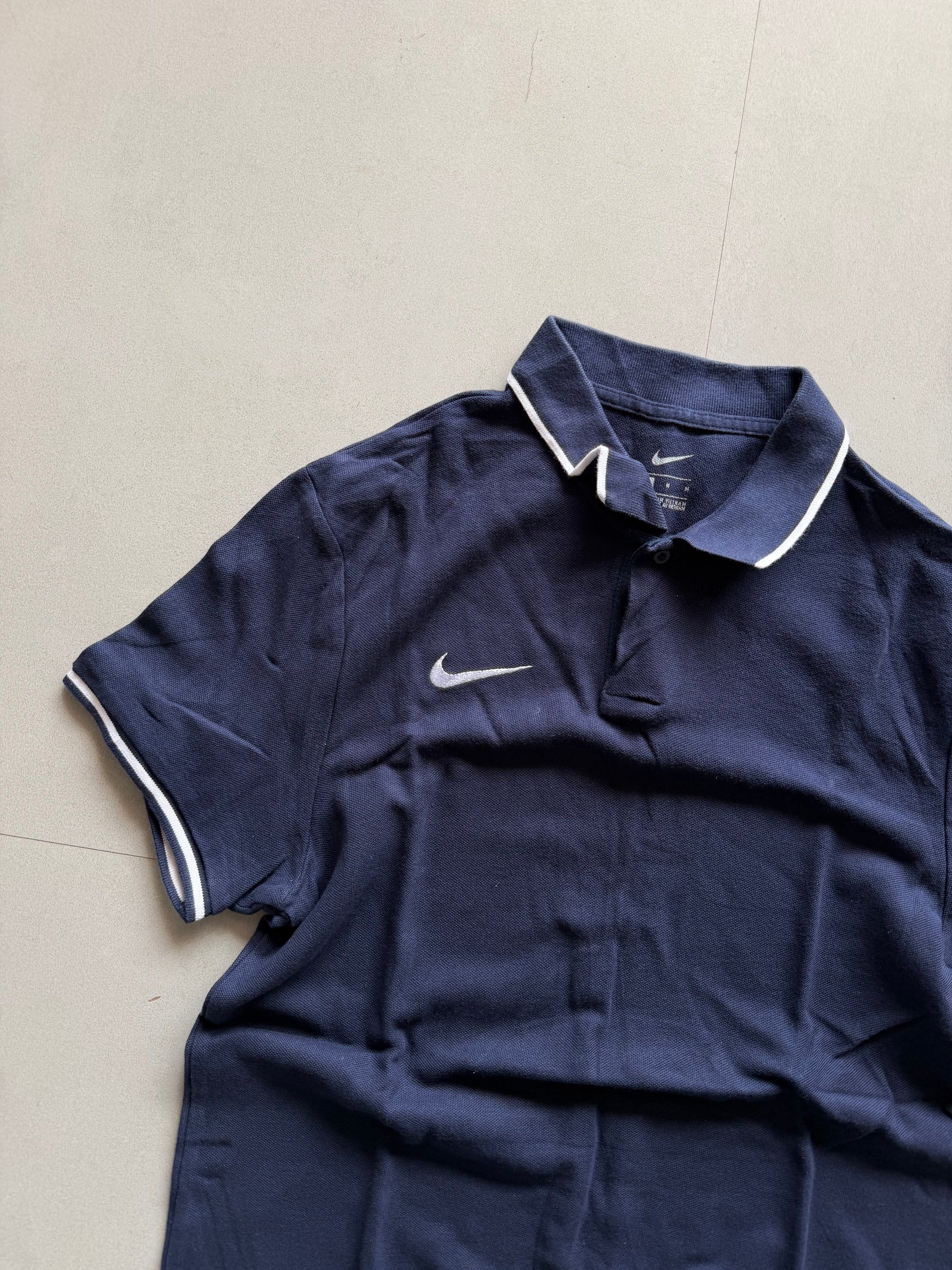 NIKE POLO TEE - XS