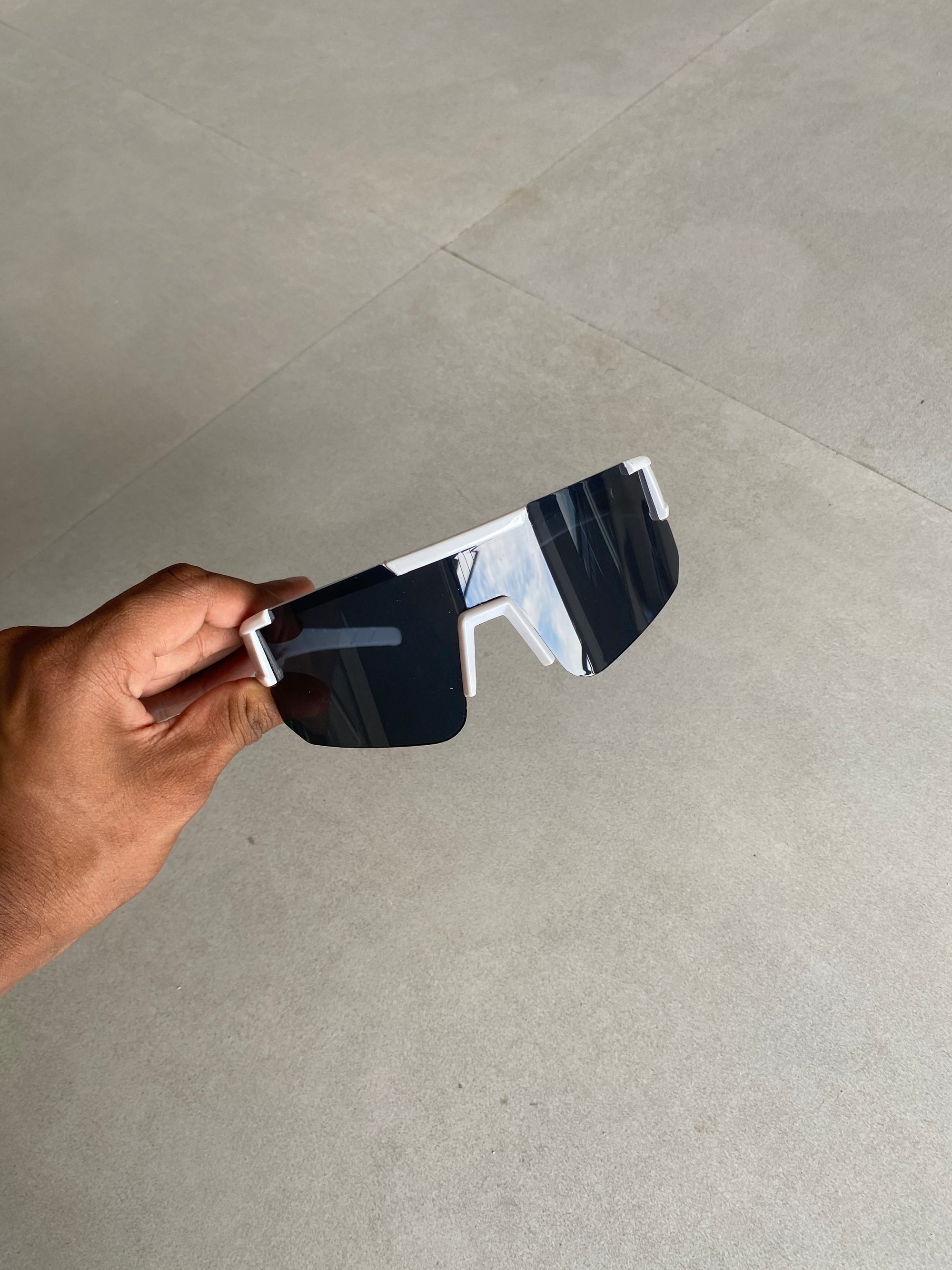 UV PROTECTED SPORTS GOGGLES