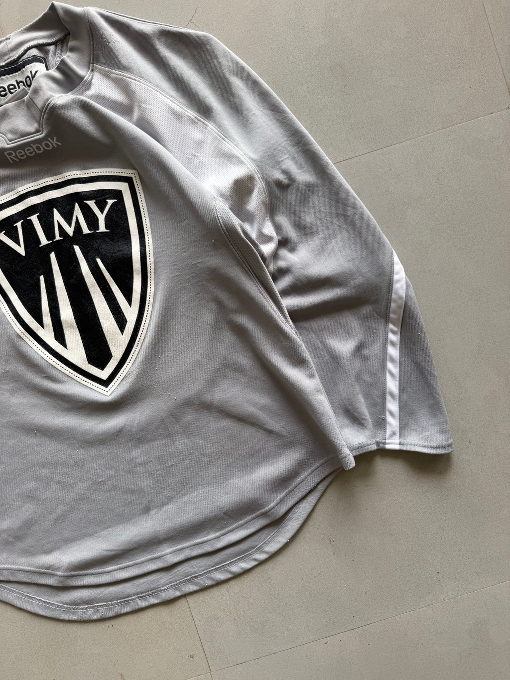 VINTAGE REEBOK VIMY RIDGE NHL JERSEY - M