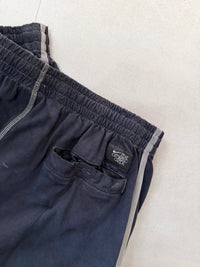 NIKE ATH SWEAT SHORTS - M
