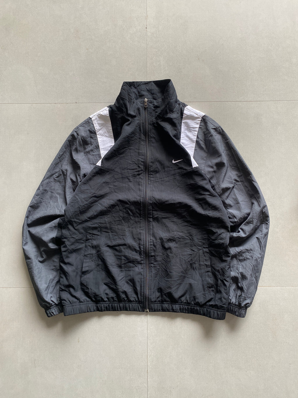 VINTAGE NIKE JACKET - L