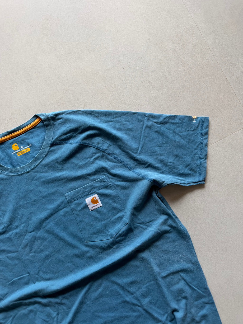 CARHARTT TEE - M