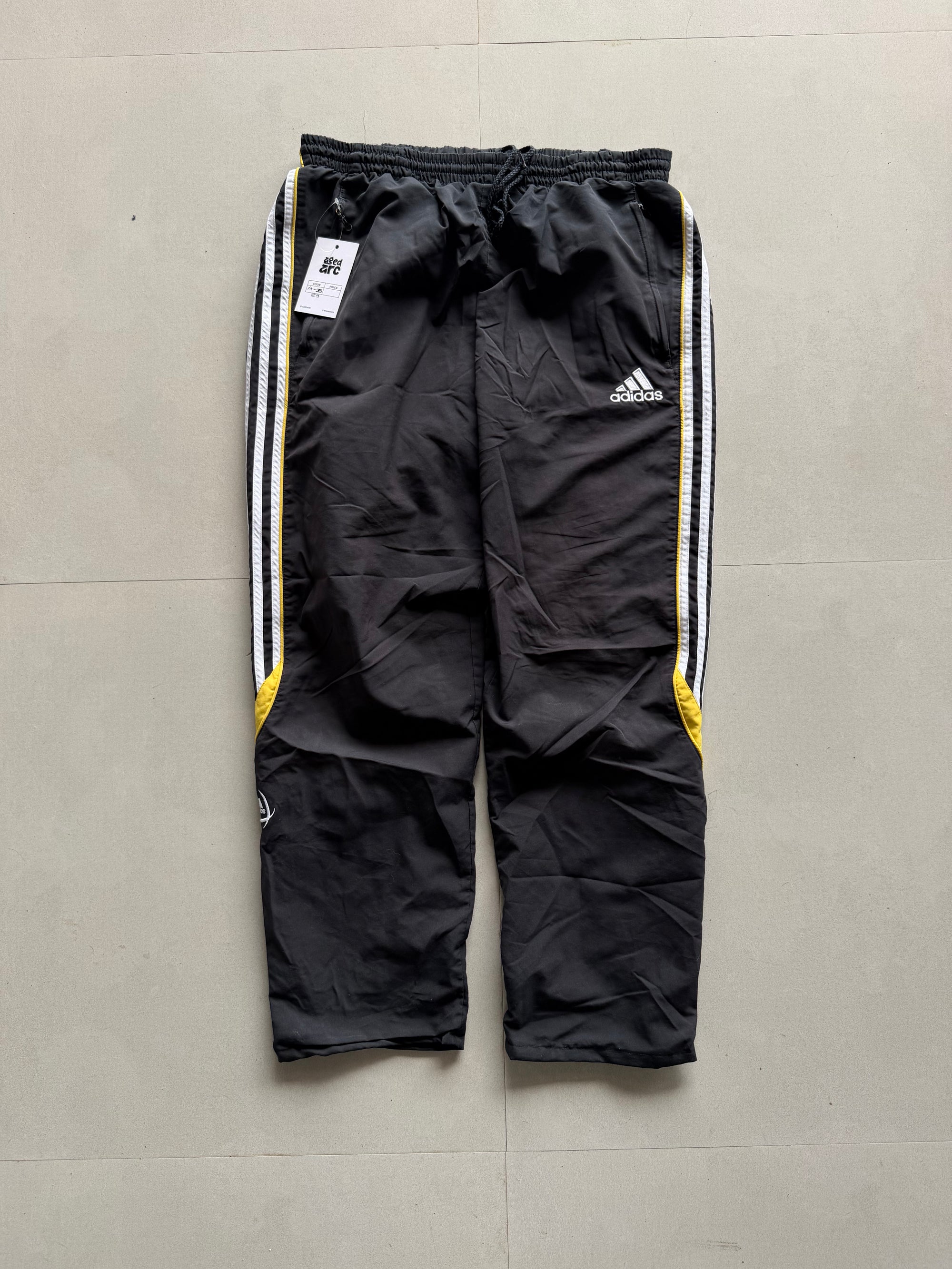 ADIDAS STRIPED TRACK PANT23 - M
