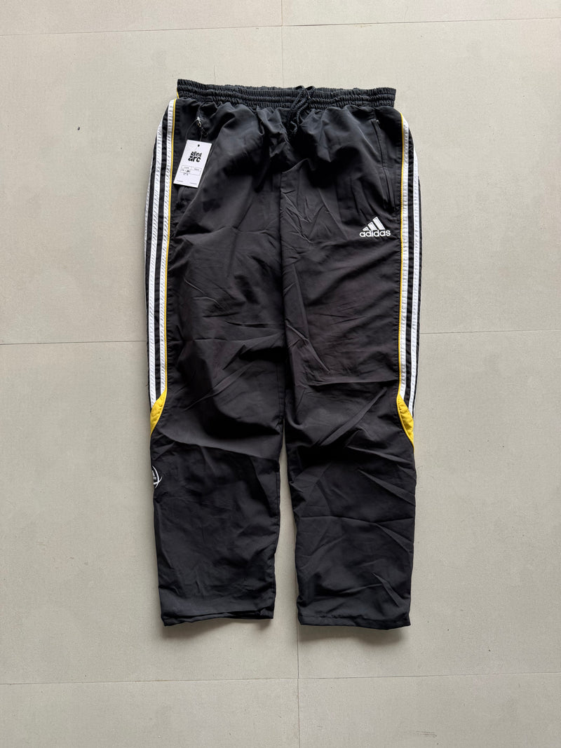 ADIDAS STRIPED TRACK PANT23 - M