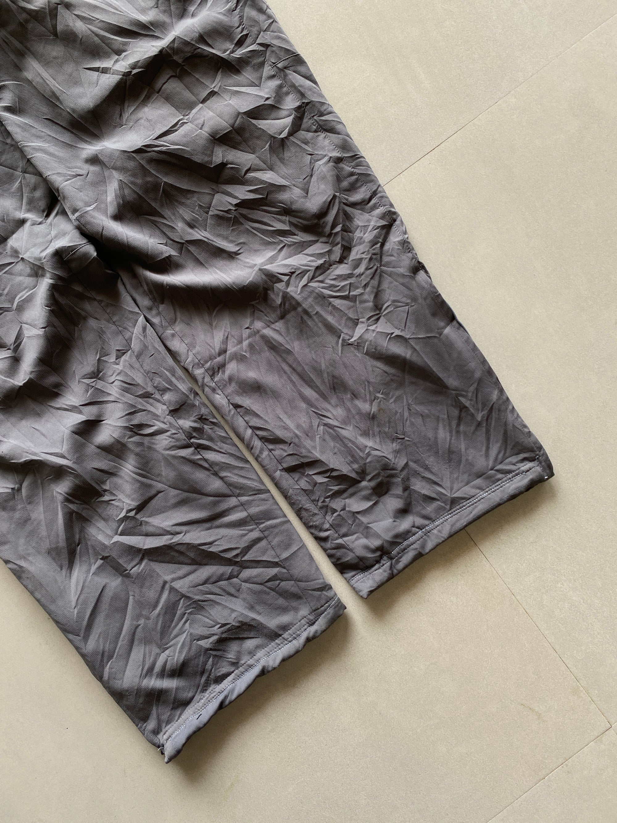 NIKE TOTAL 90 BAGGY TRACK PANT - M