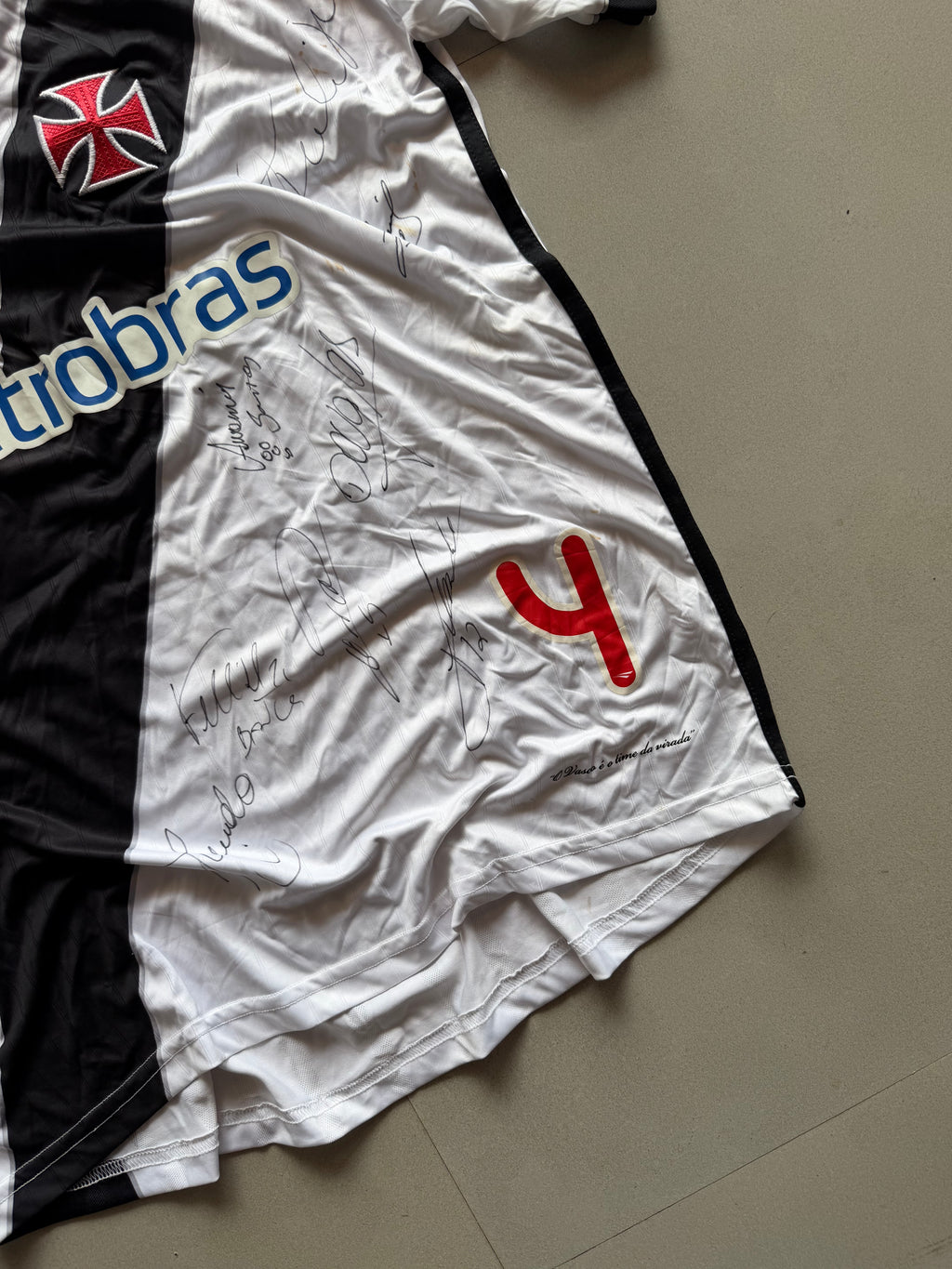 2010 CAMISA VASCO DA GAMA SIGNED JERSEY - L