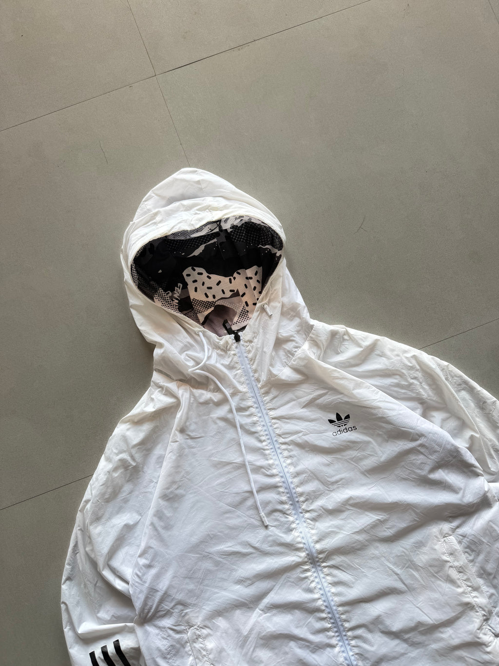 ADIDAS ORGINALS REVERSIBLE JACKET - XL