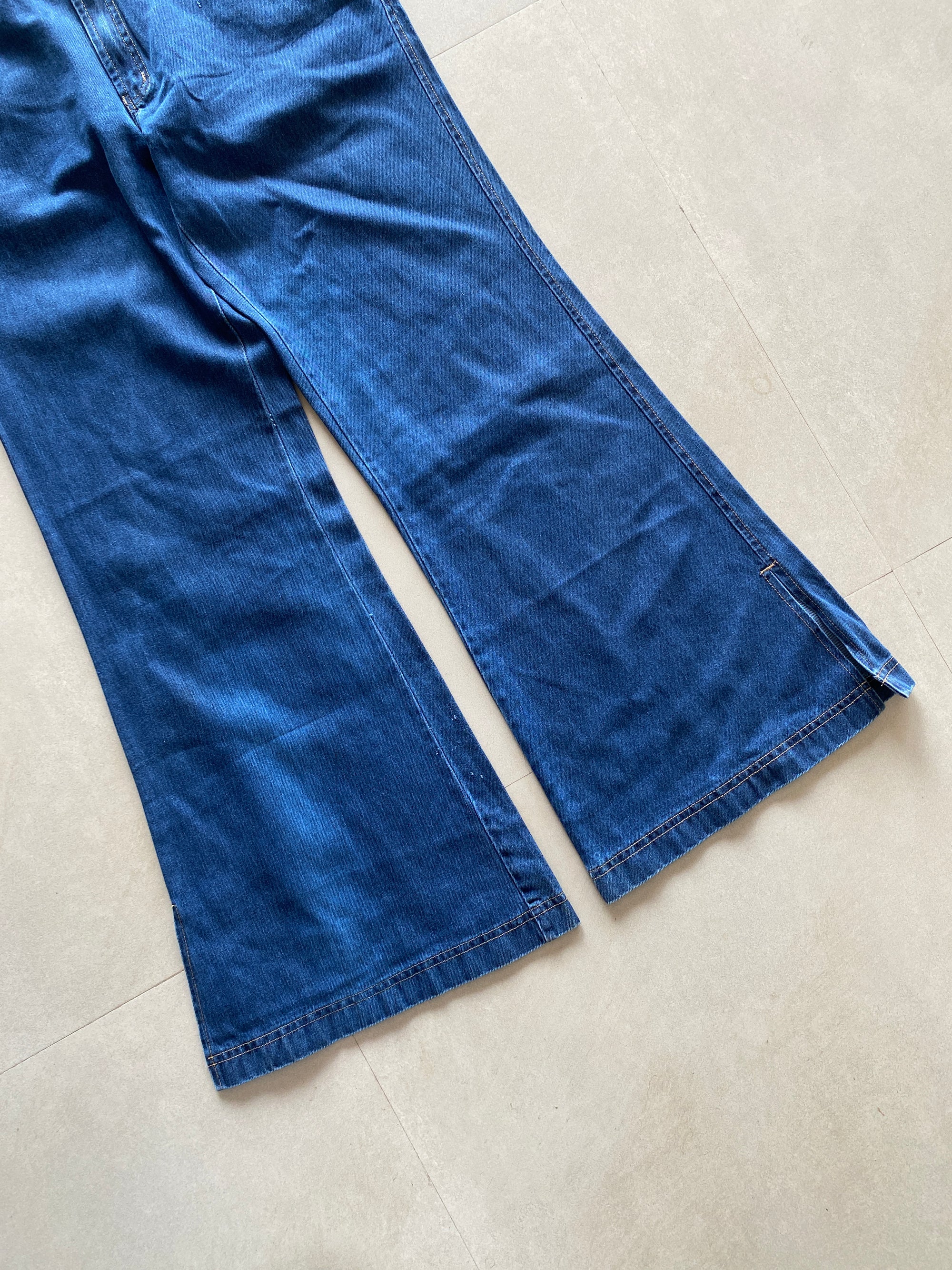BOOT CUT DENIM - M