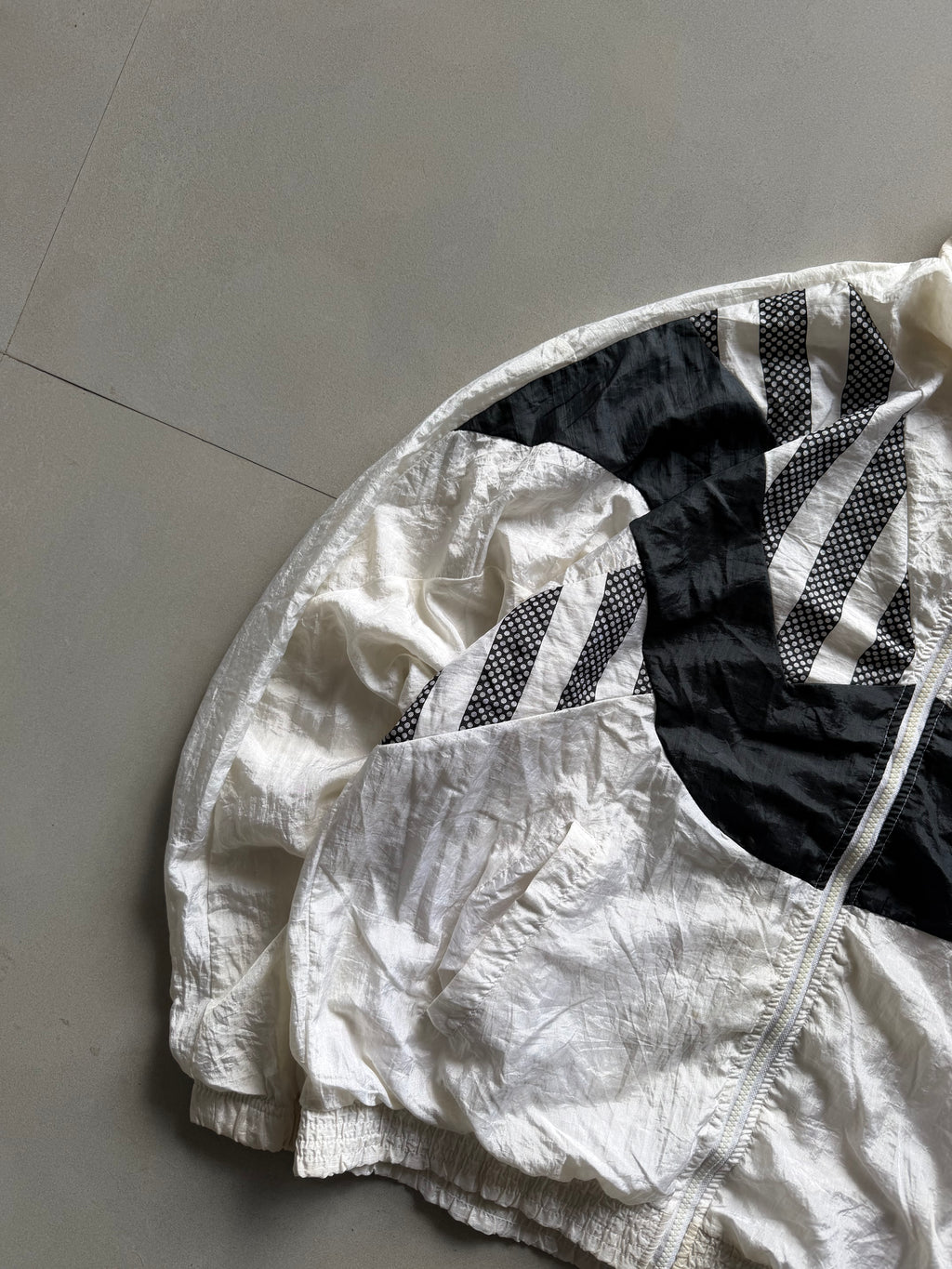 VINTAGE STYLE JACKET -  L