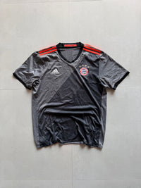 2017 ADIDAS BAYERN JERSEY - M