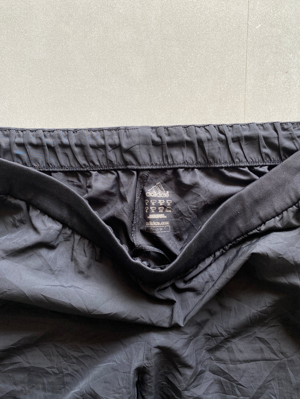 ADIDAS BAGGY TRACK PANT - L