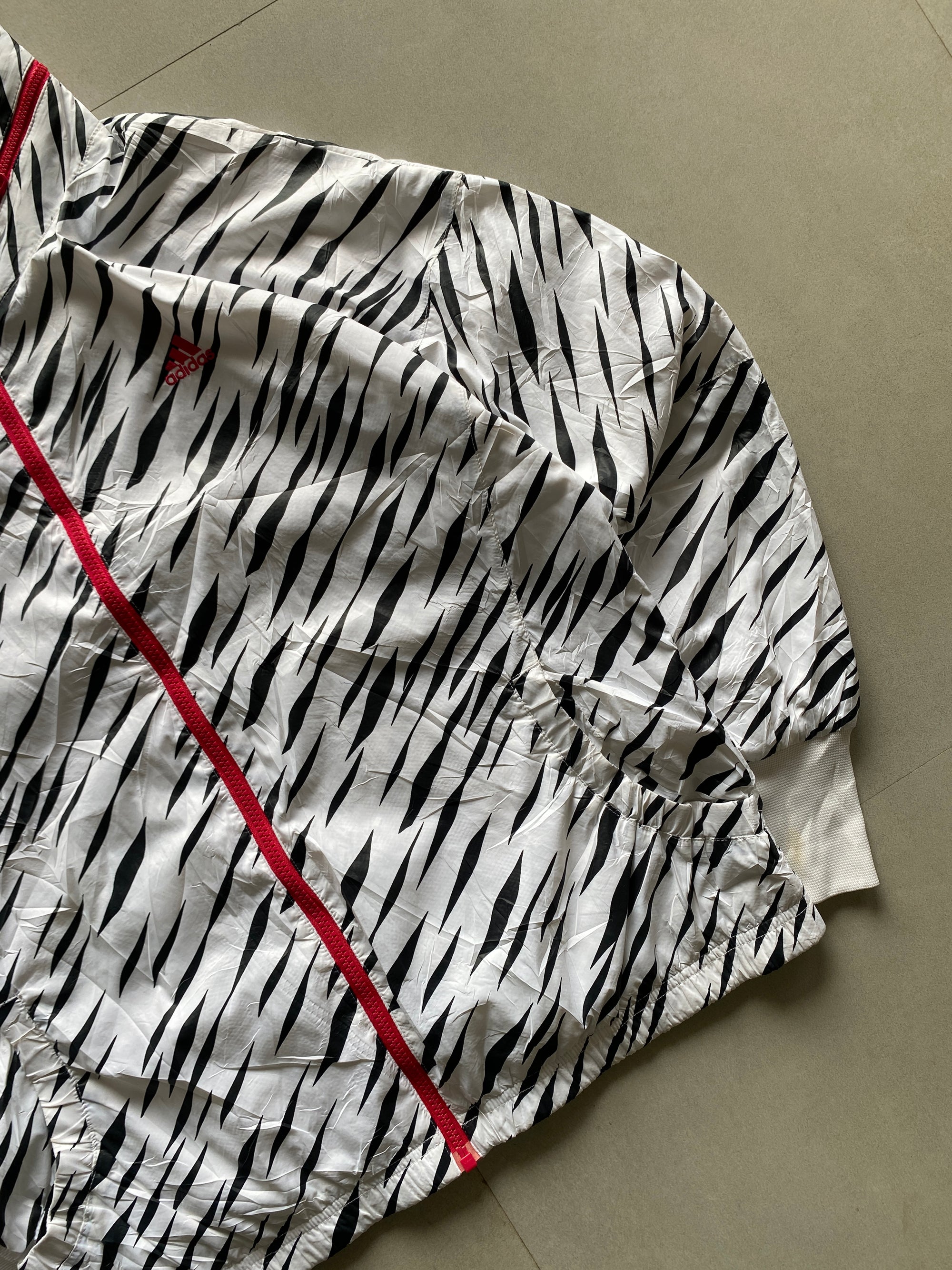 ADIDAS PRINTED JACKET - L