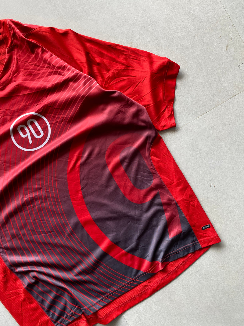 NIKE TOTAL 90 DRI FIT TEE - L