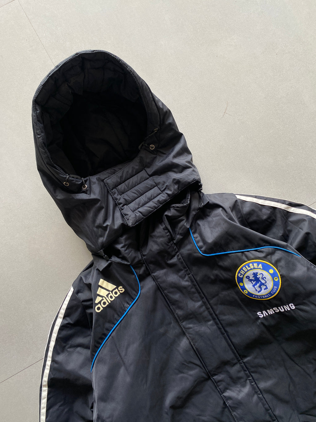 ADIDAS CHELSEA PUFFER JACKET  - L