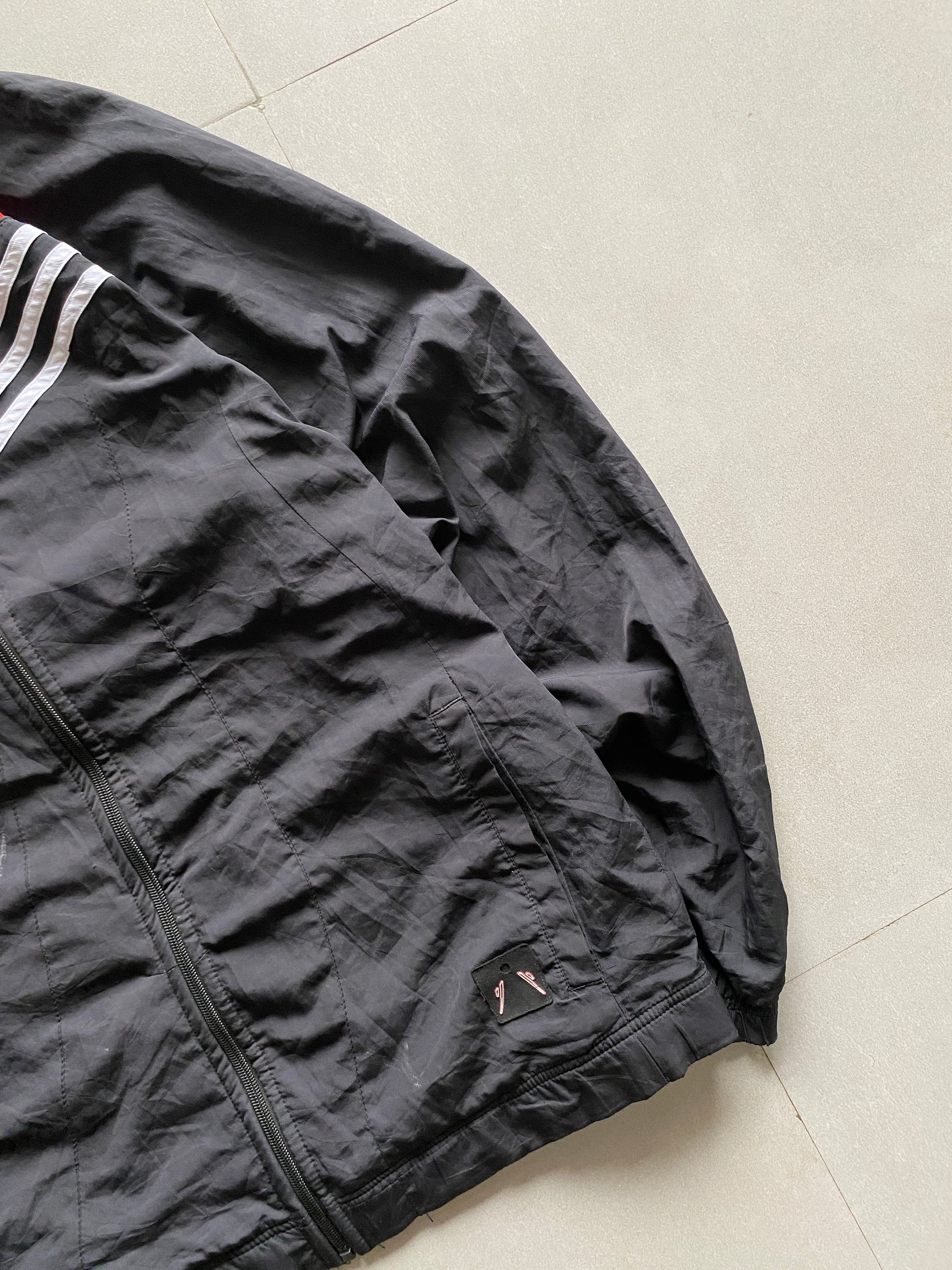 VINTAGE ADIDAS STRIPED JACKET - M