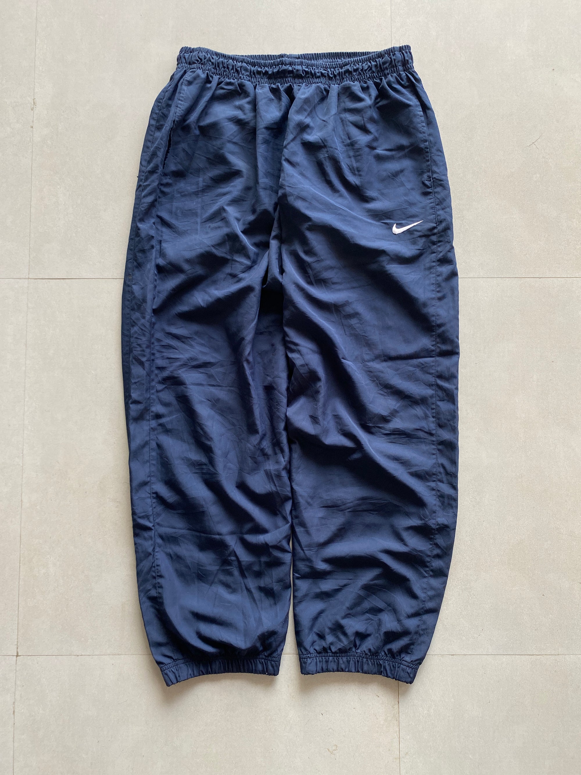 VINTAGE NIKE TRACK PANT - M
