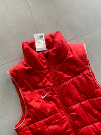 NIKE SLEEVE LESS PUFFER JACKET - M