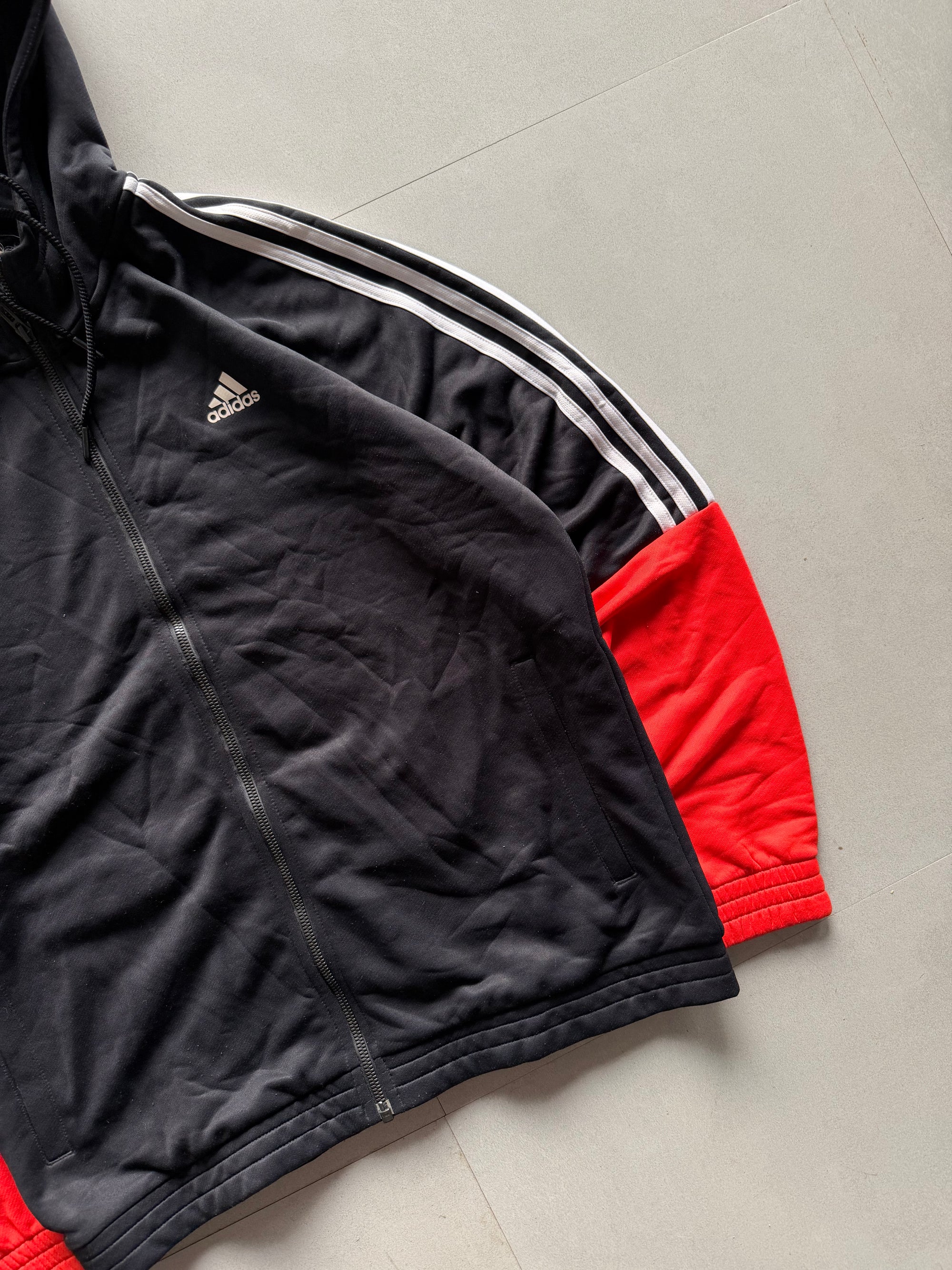 ADIDAS STRIPED HOODED JACKET - M