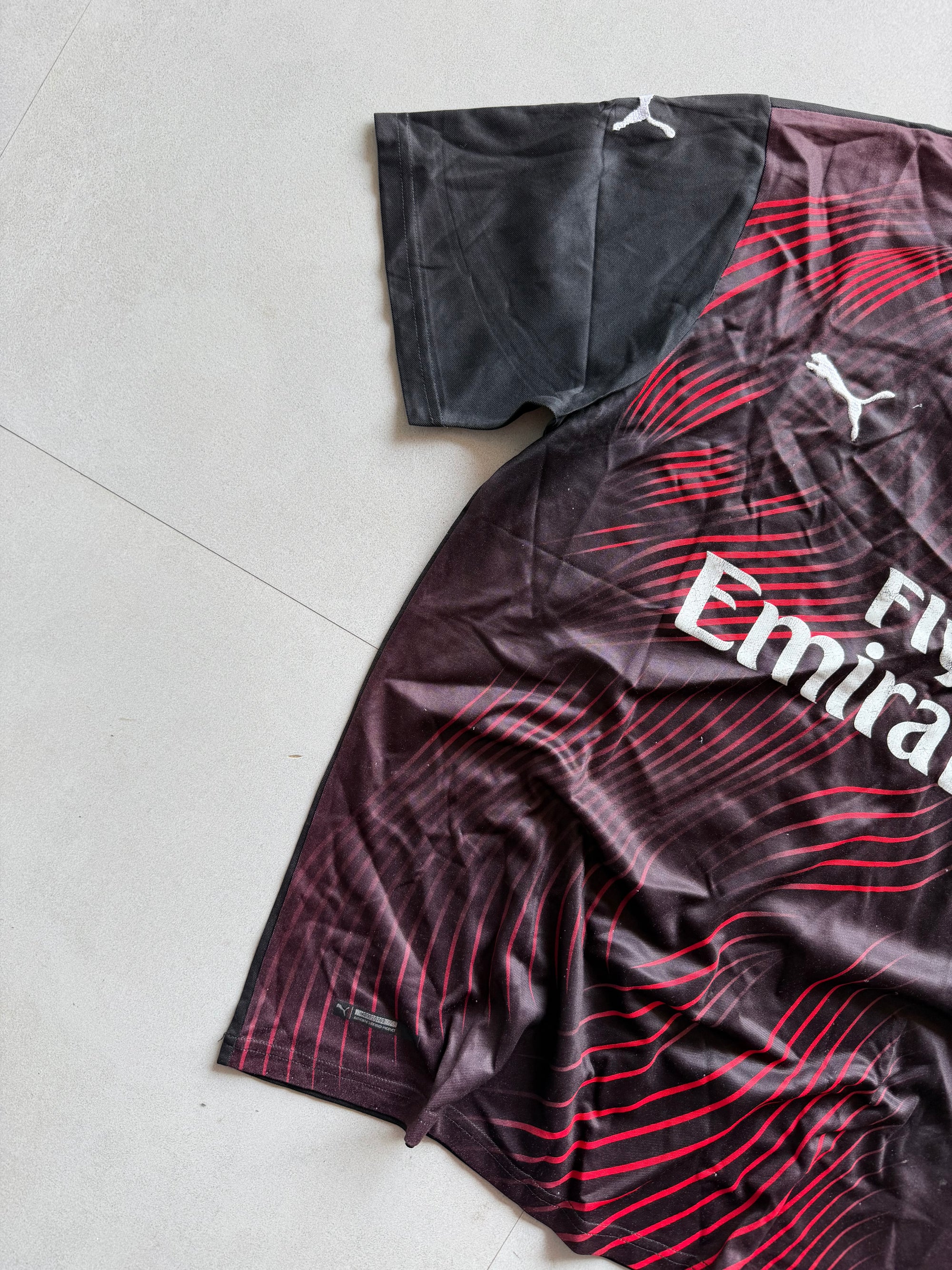 2019 PUMA AC MILAN JERSEY - M