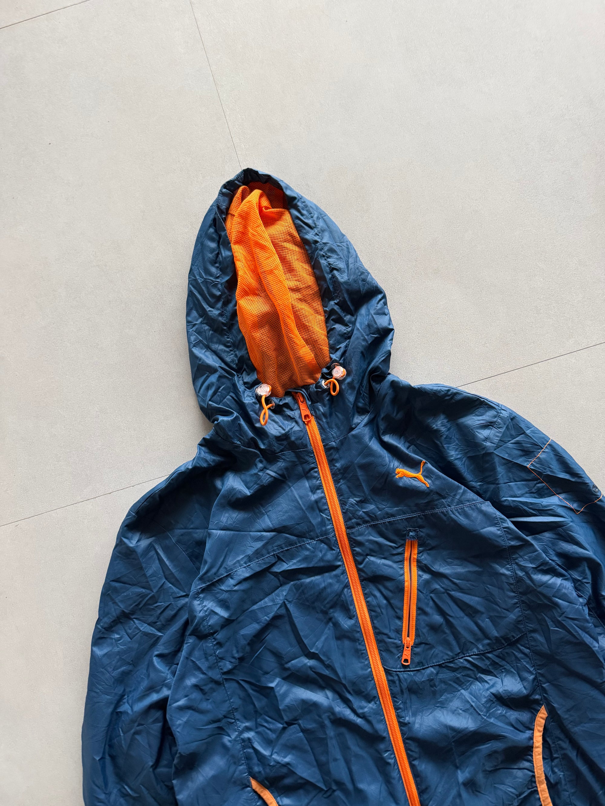 PUMA HOODED JACKET - M