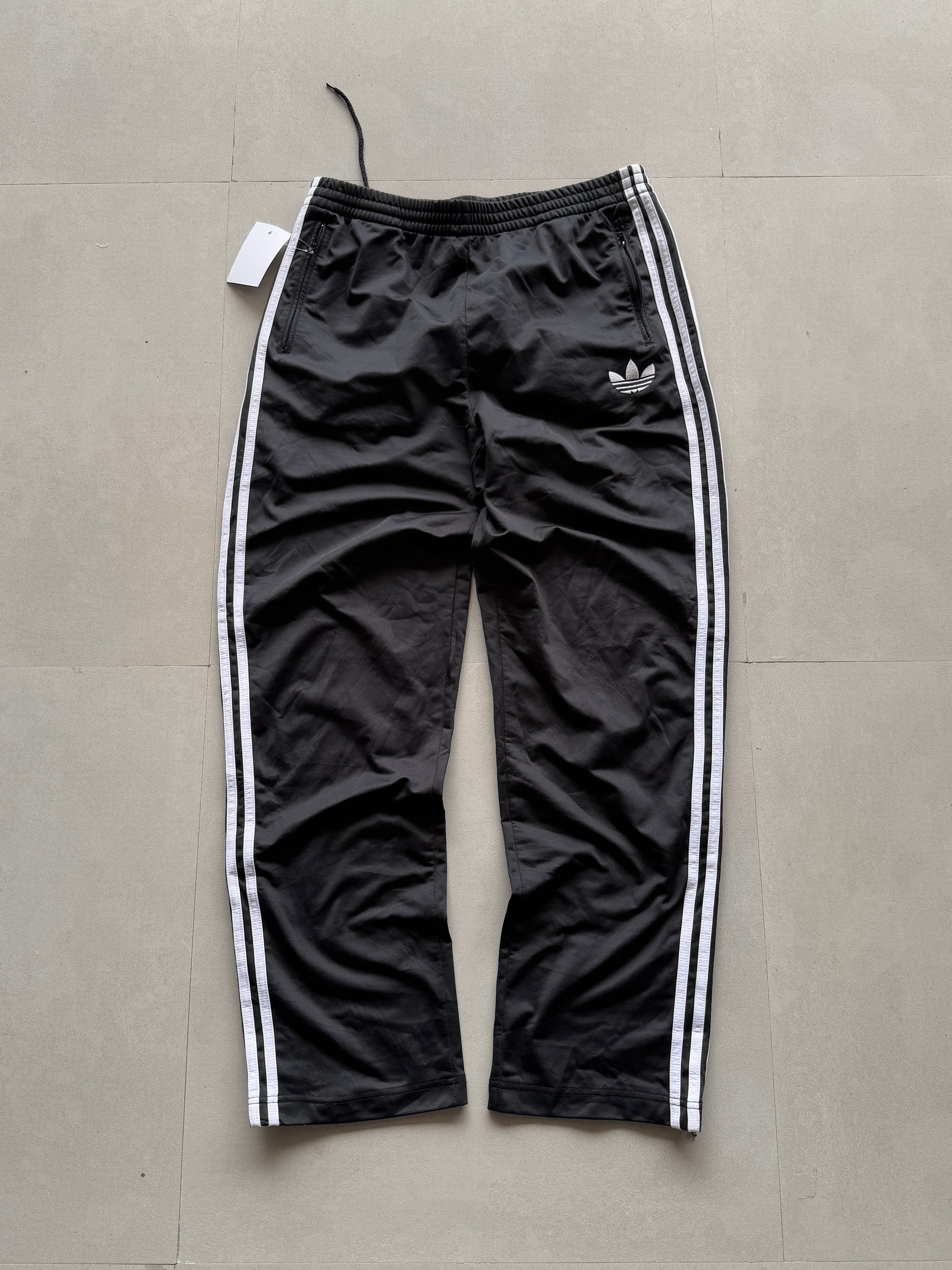ADIDAS ORGINALS STRIPED TRACK - L