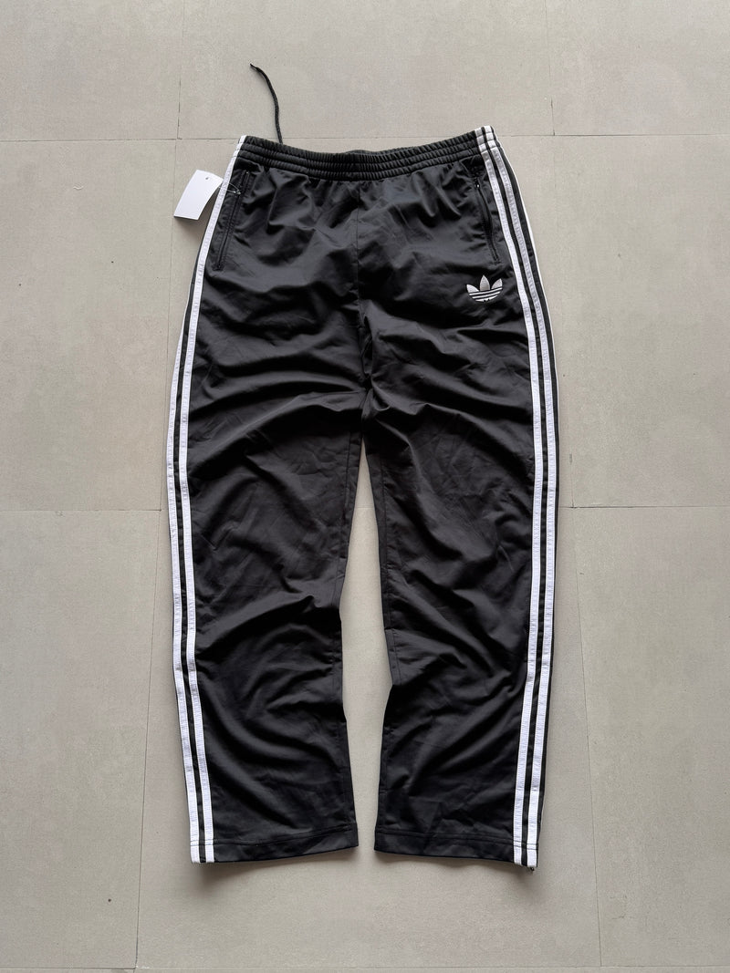 ADIDAS ORGINALS STRIPED TRACK - L