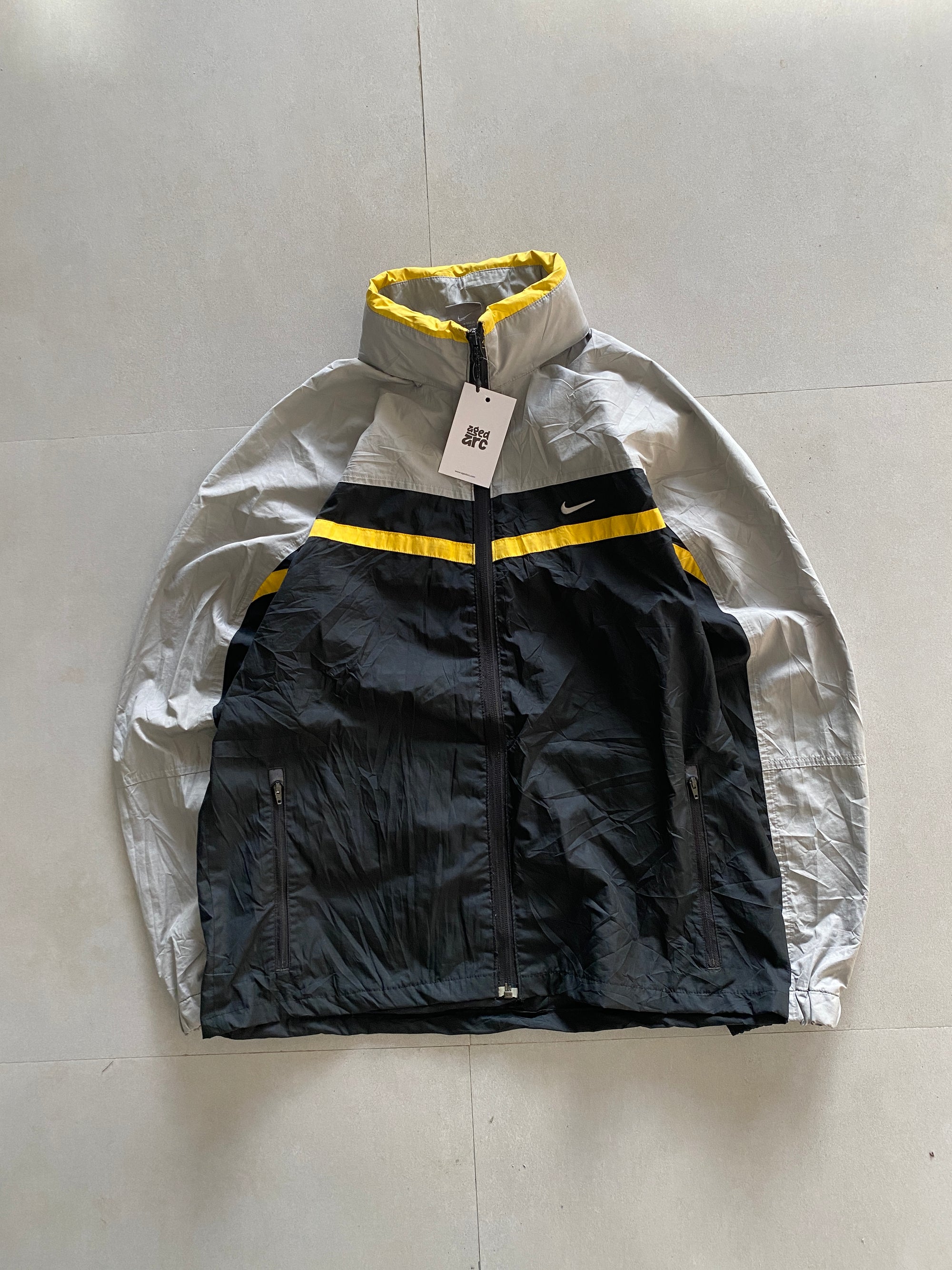 VINTAGE NIKE JACKET - M