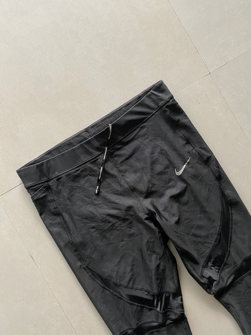 NIKE GYM WEAR - M