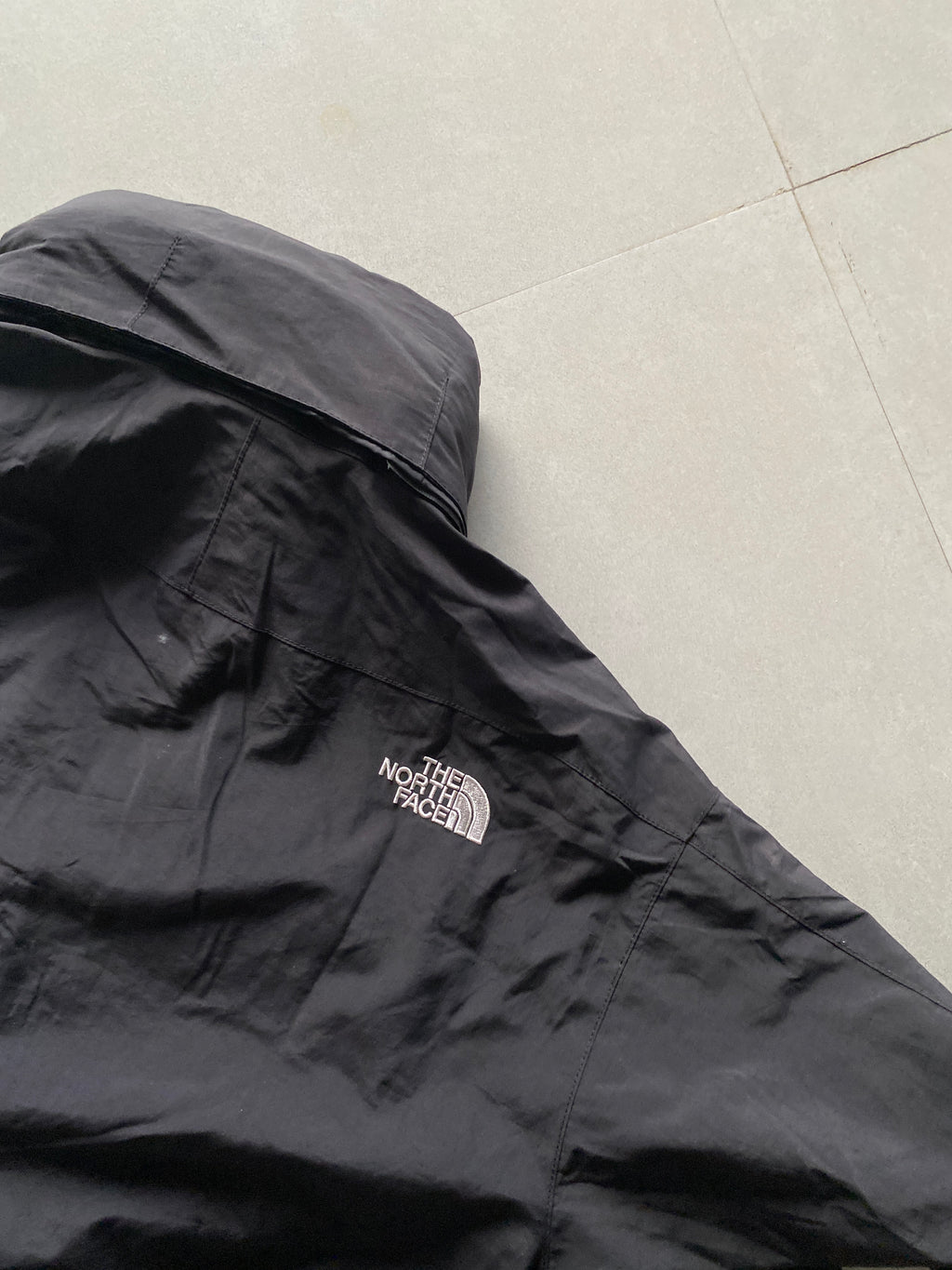 THE NORTH FACE HYVENT JACKET - L