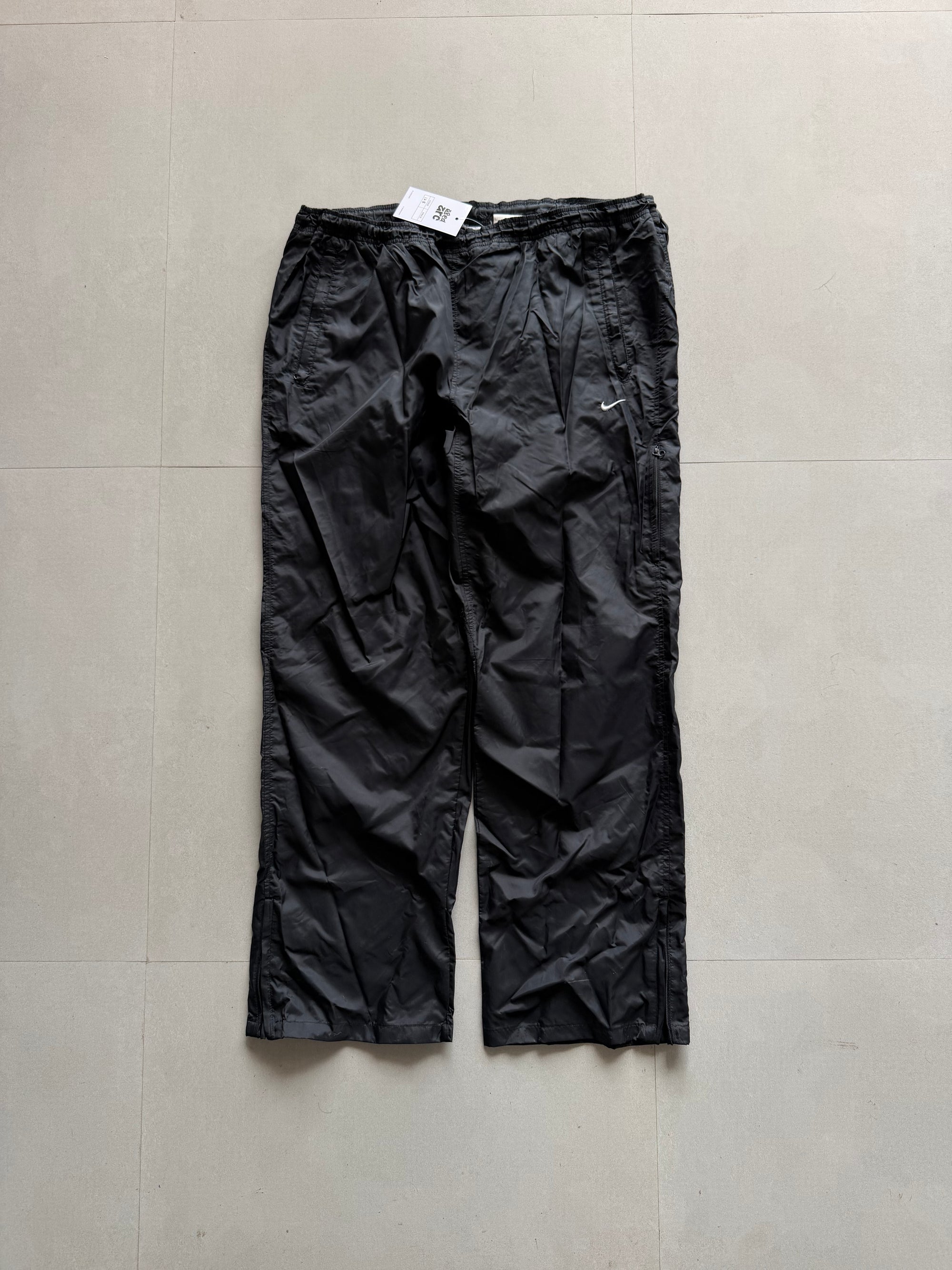 00S NIKE TRACK PANT128 - XL