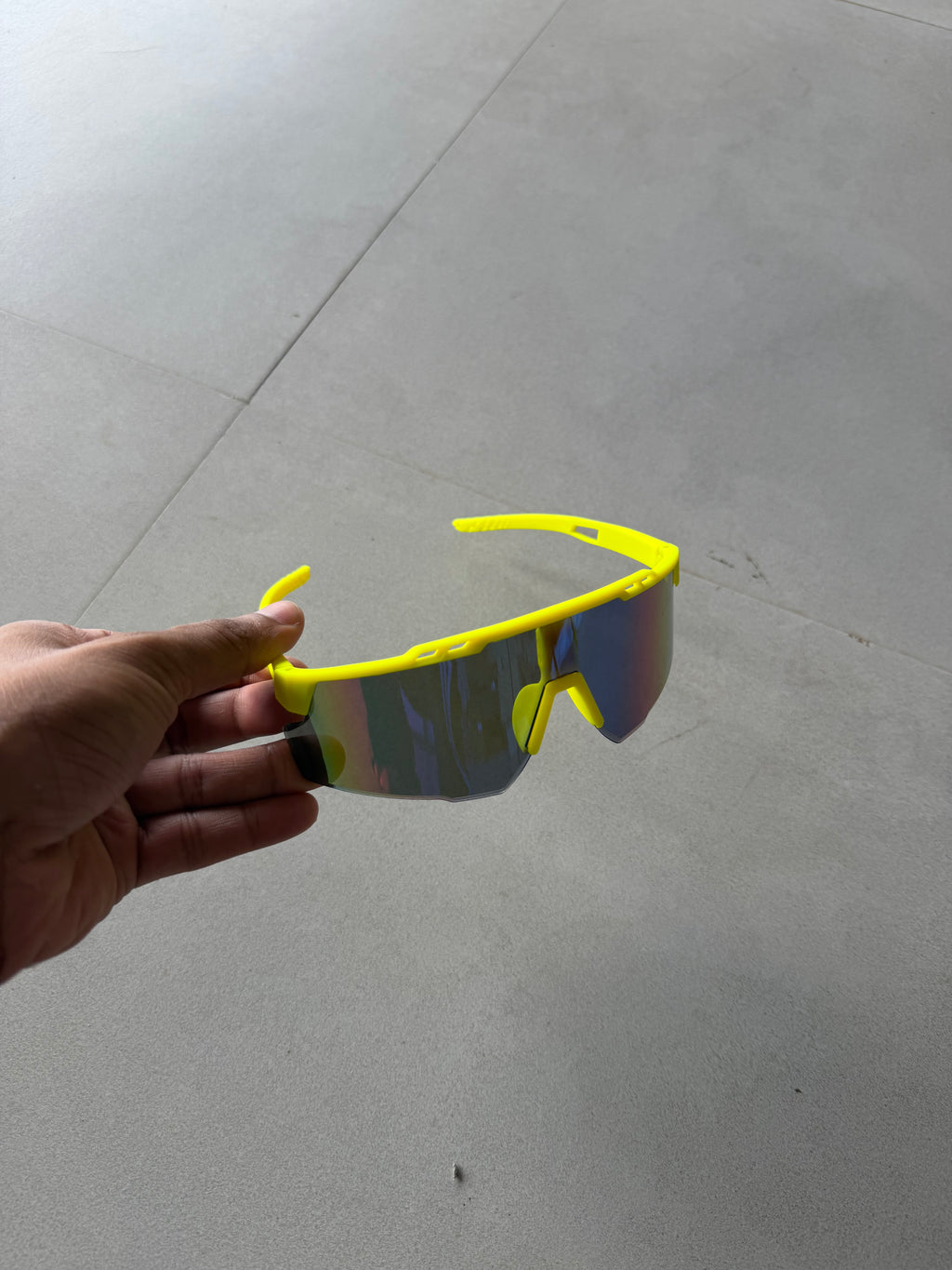UV PROTECTED SPORTS GOGGLES