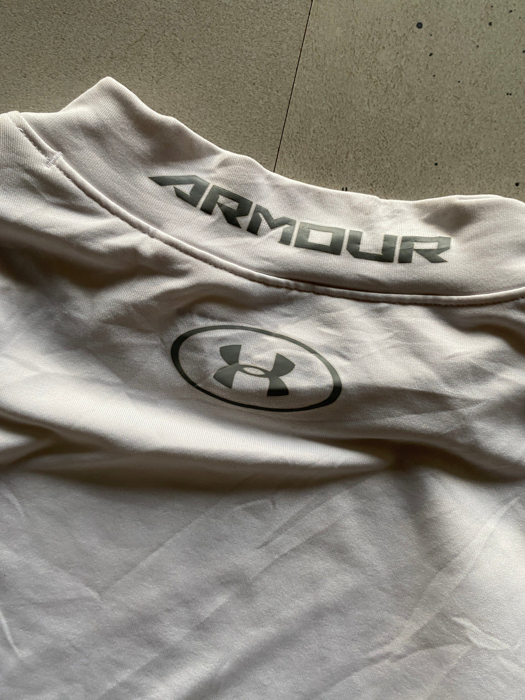 UNDER ARMOUR COMPRESSION TEE - M