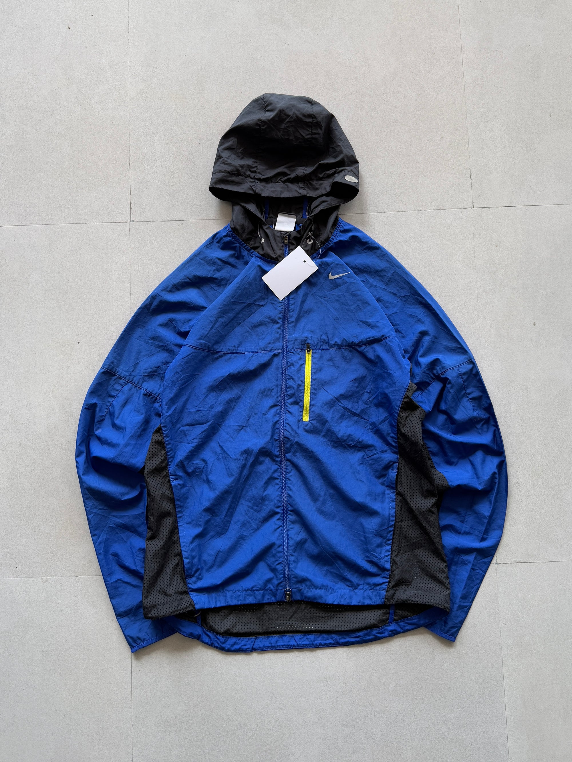 NIKE HOODED JACKET - M