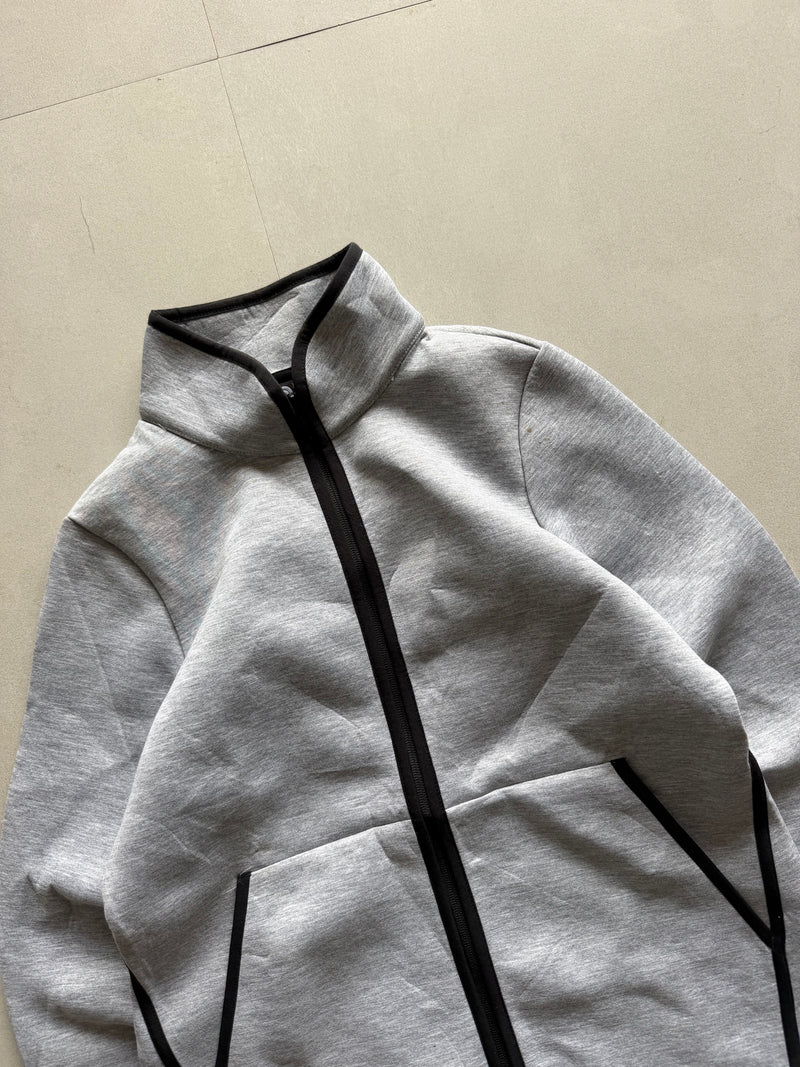 THE NORTH FACE TECH JACKET - S