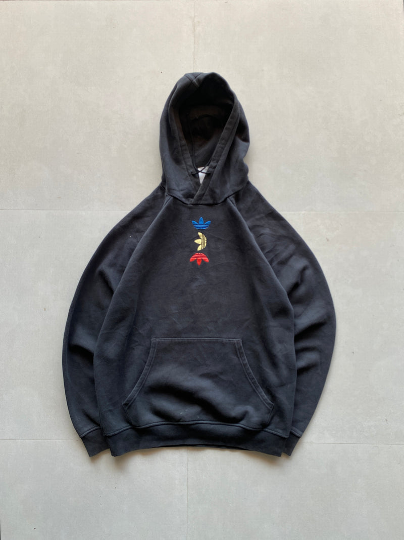 ADIDAS ORGINALS MULTI LOGO HOODIE - L