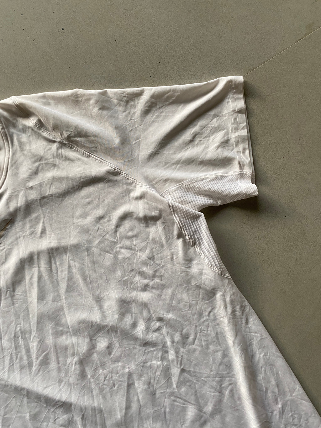 NIKE PRO COMPRESSION TEE - S