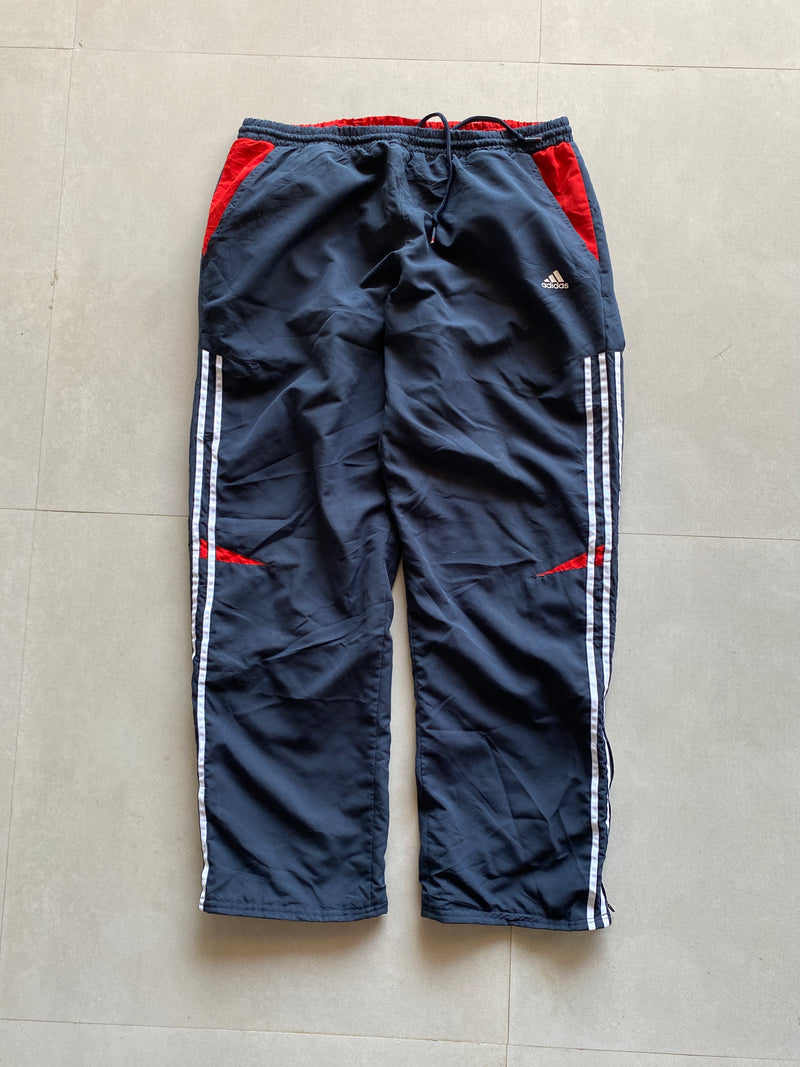 ADIDAS STRIPED TRACK PANT - S