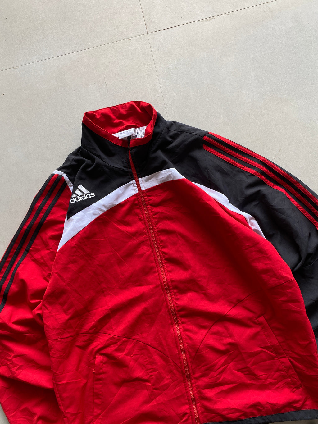 VINTAGE ADIDAS STRIPED JACKET - XL