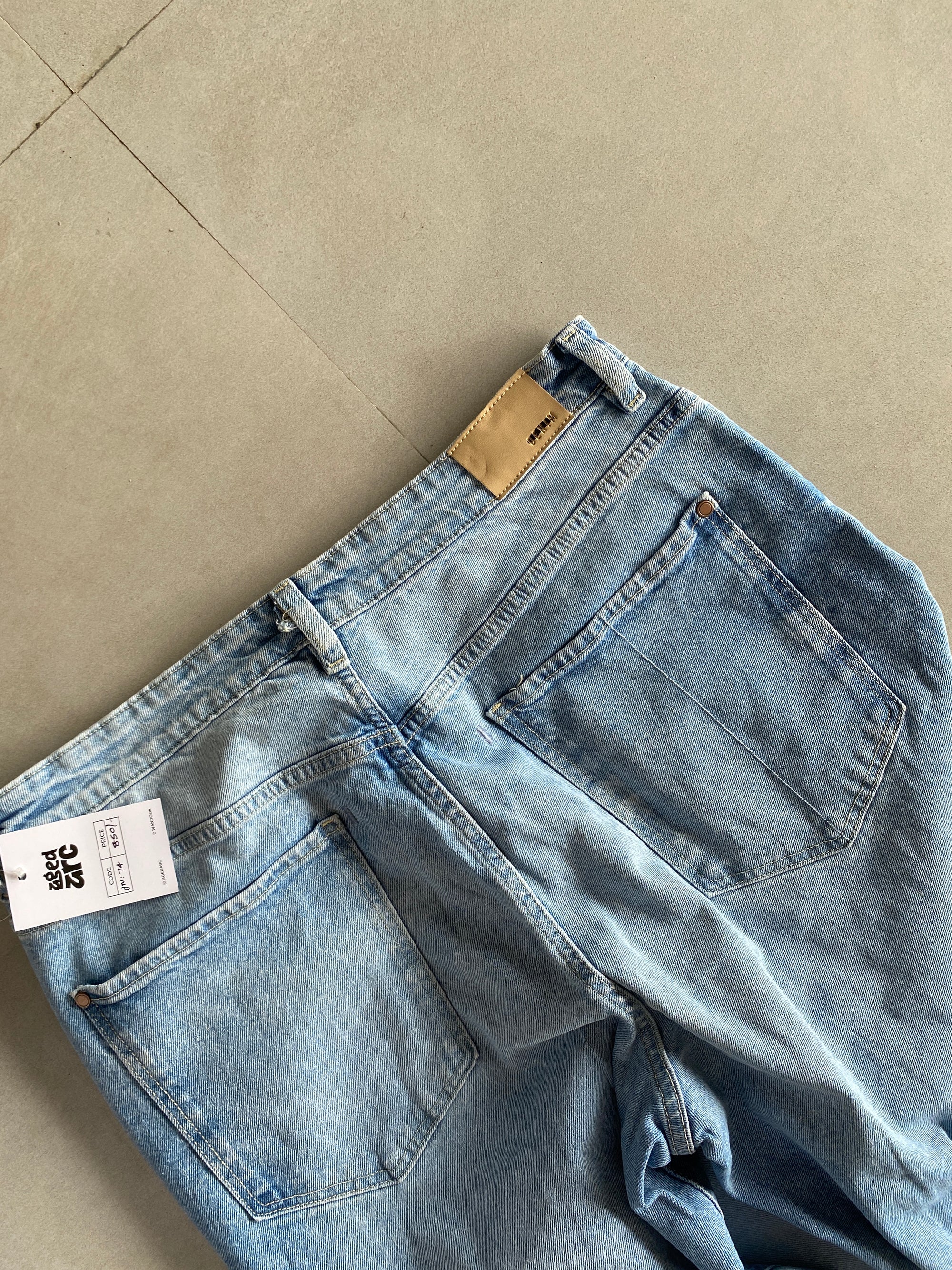 STRIGHT FIT DENIM - L