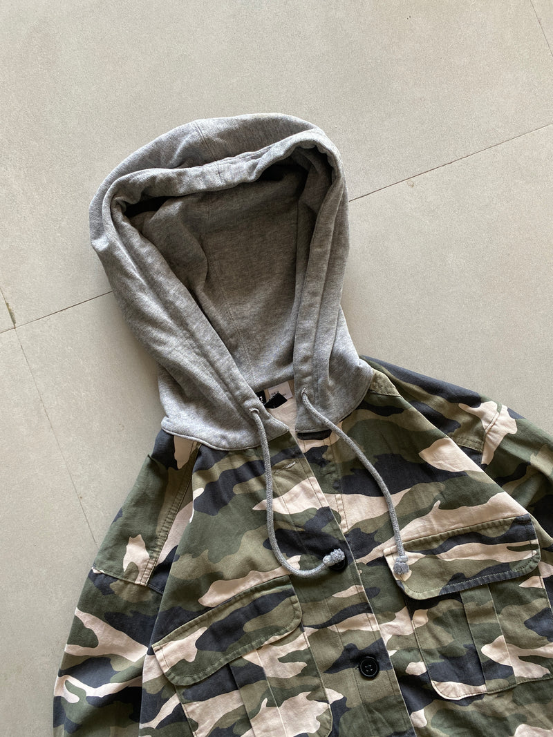 H&M CAMOUFLAGE HOODED JACKET - S