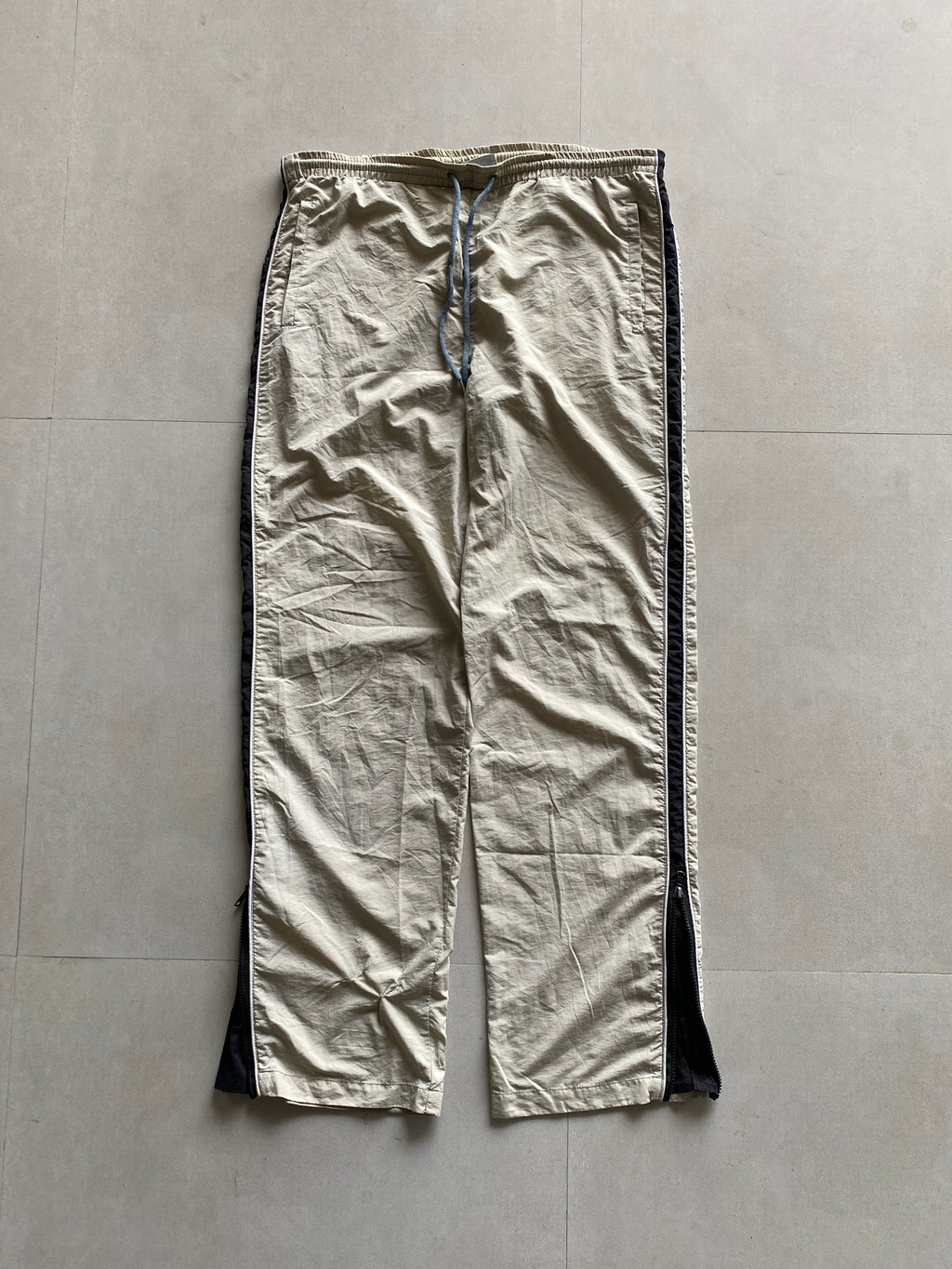 BAGGY TRACK PANT - M