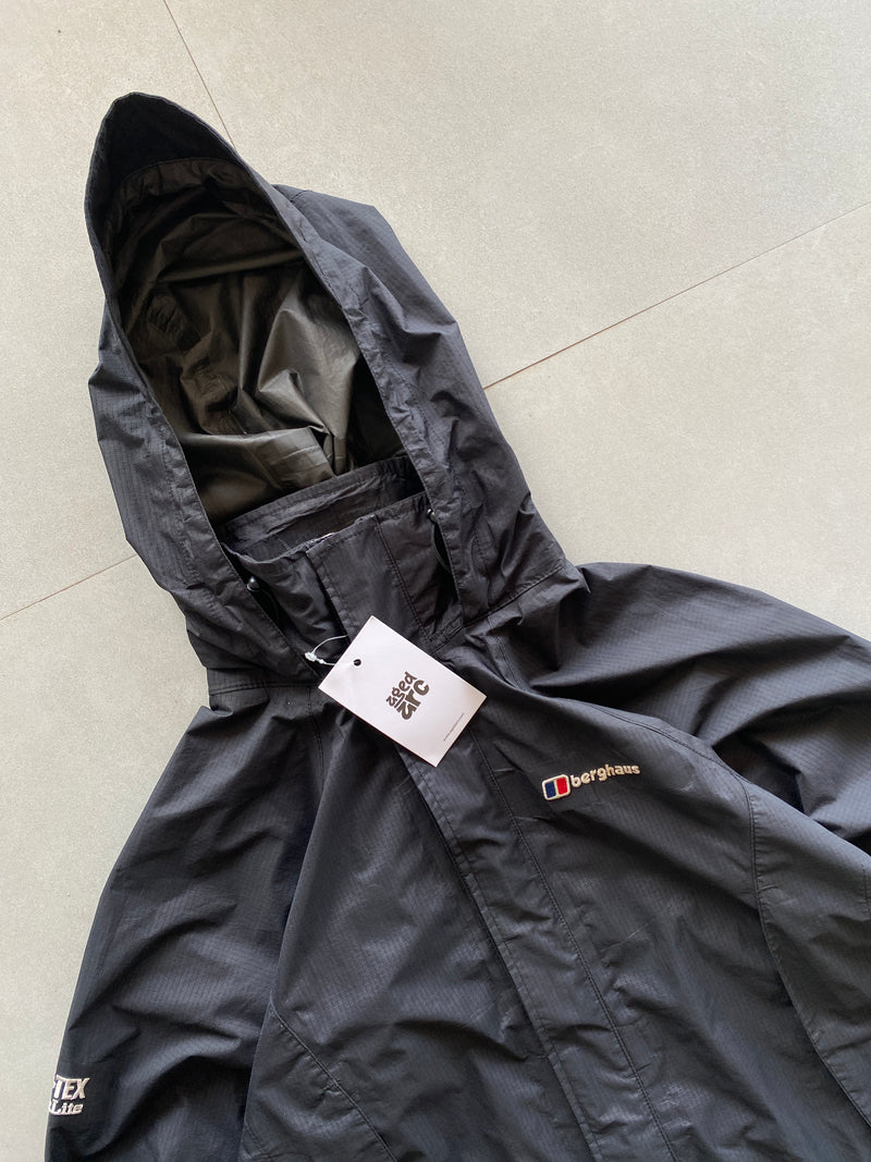 BERGHAUS GORTEX JACKET - M