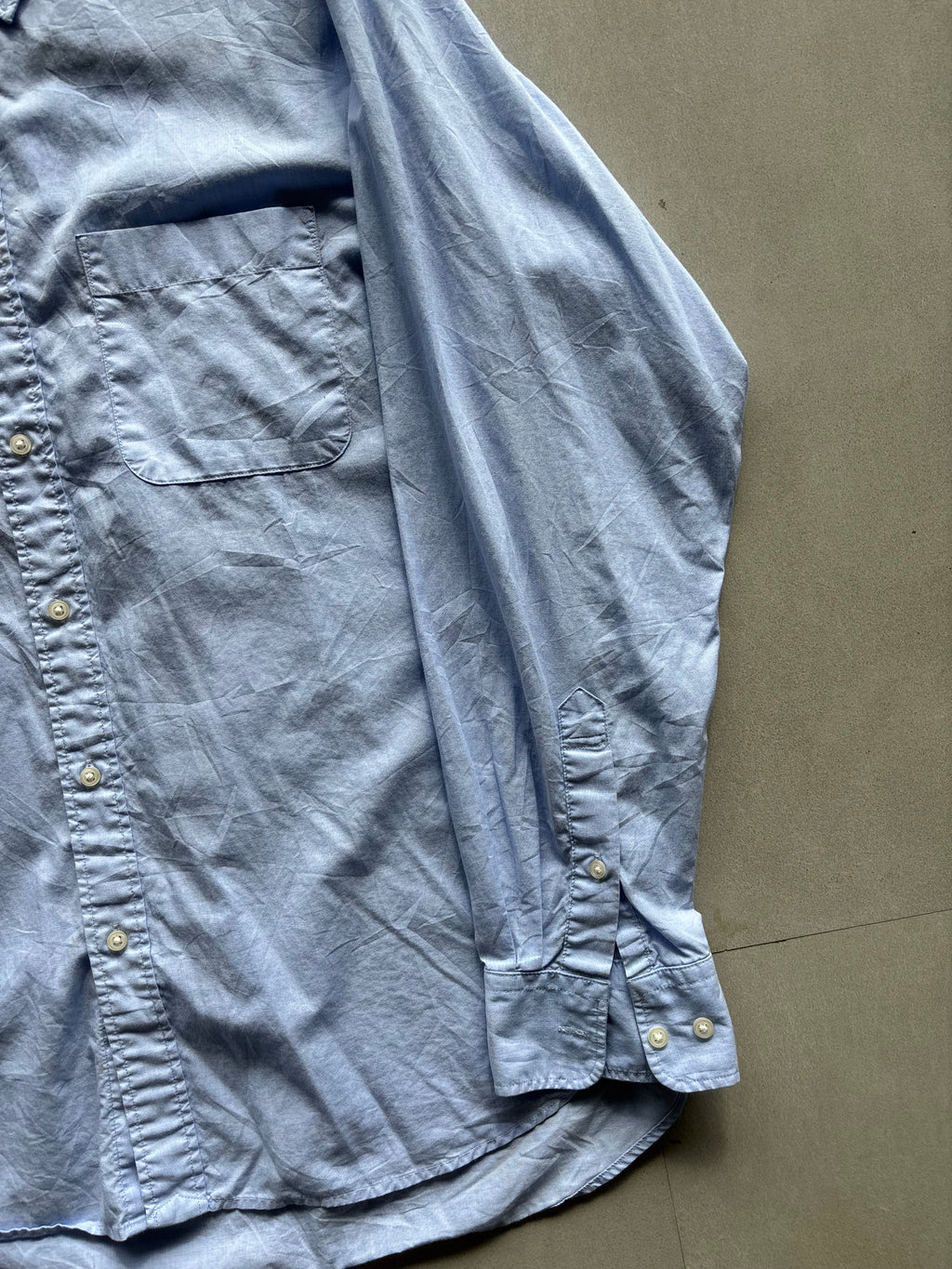 UNIQLO SOLID SKY BLUE SHIRT - XL
