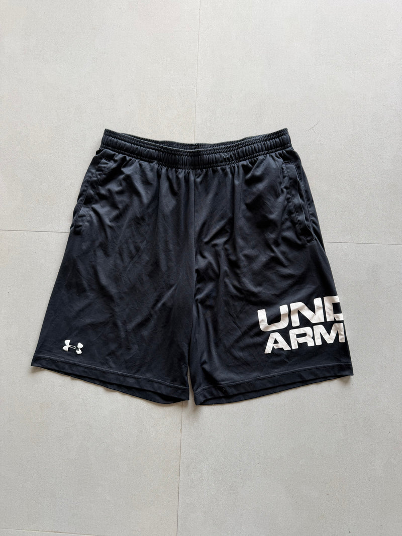 UNDER ARMOUR SHORTS - M